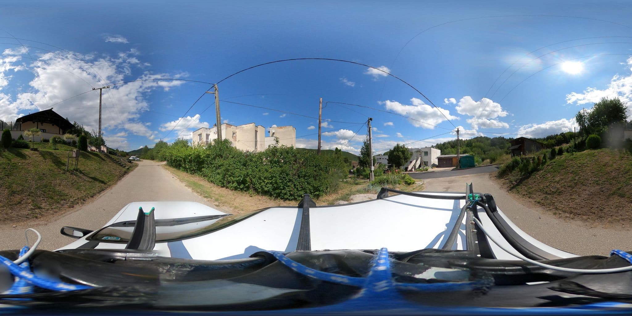 Street view near Hollórét turistaház és ifjúsági szállás, Čaňa — © grozsa11 (CC BY-SA · Mapillary)