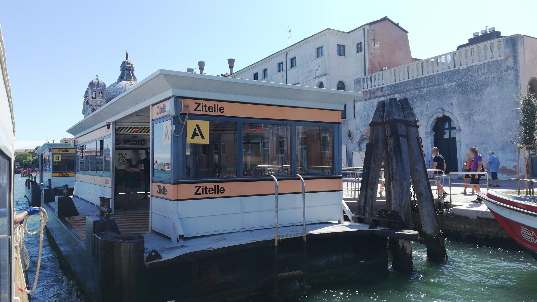 Street view near Yha Hostel Venice, Giudecca — © gzin (CC BY-SA · Mapillary)