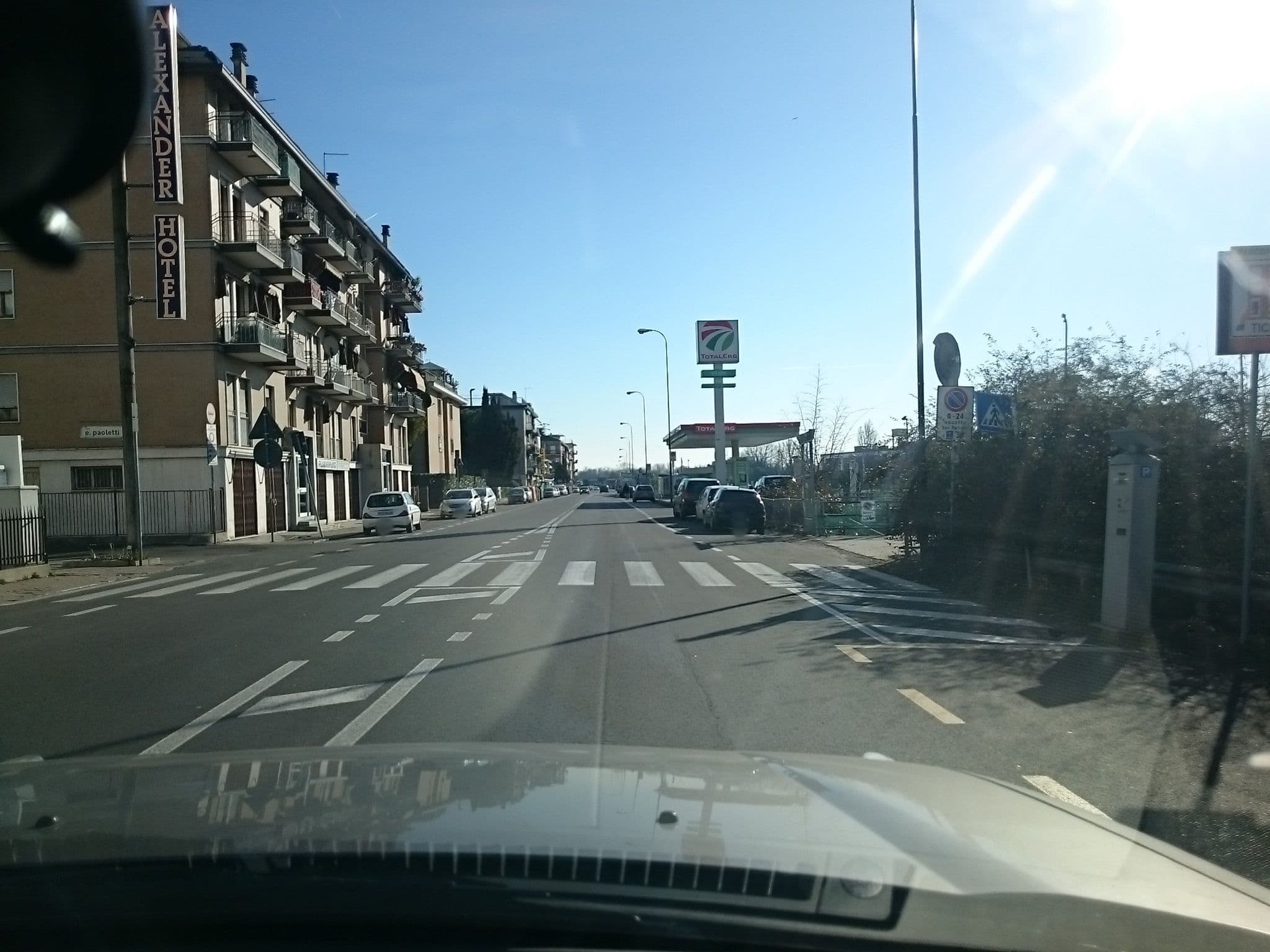 Street view near Hotel Alexander Mestre, Mestre — © voschix (CC BY-SA · Mapillary)