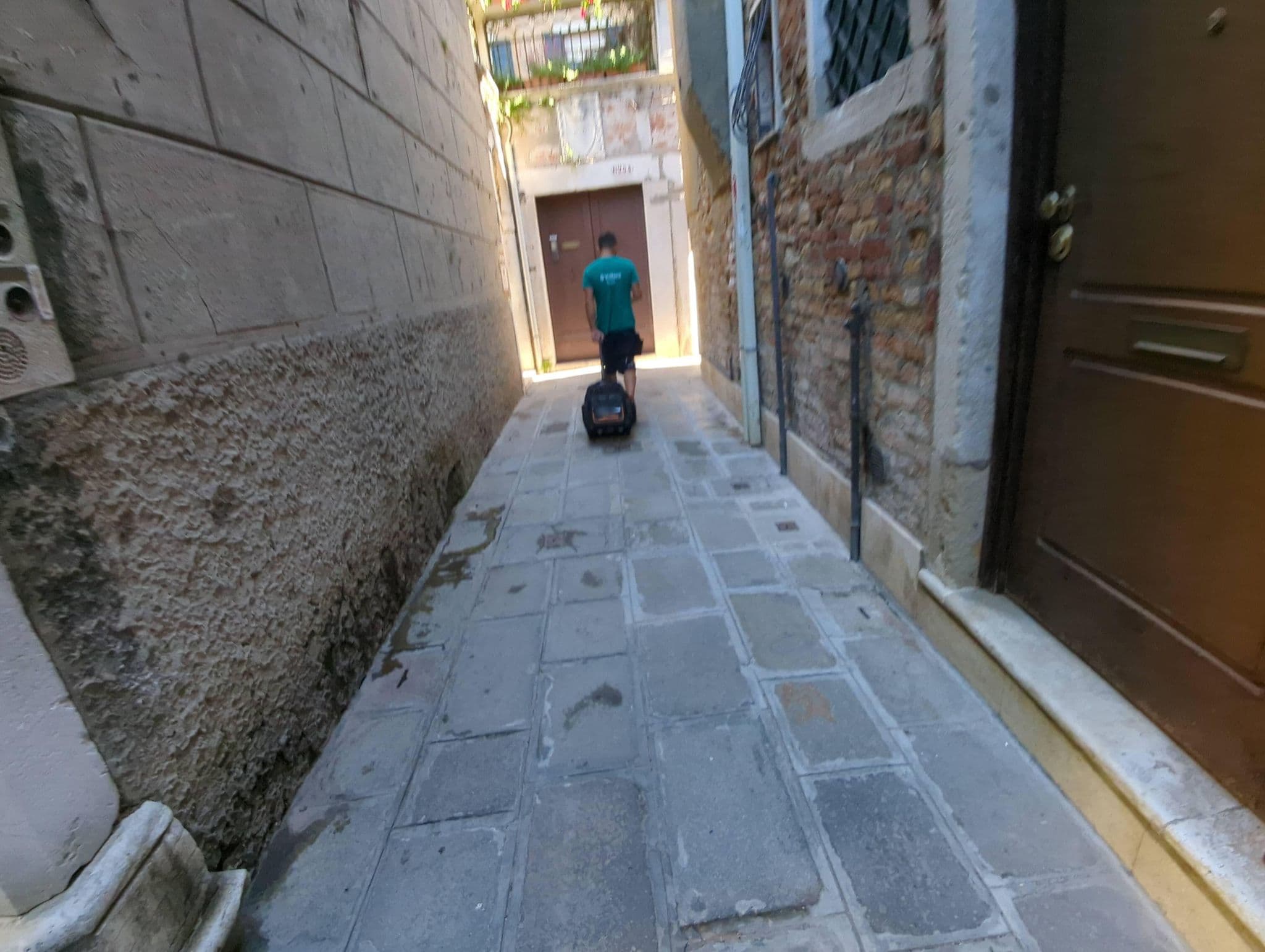 Street view near Cà dei Carpini, Venice — © andreadfc (CC BY-SA · Mapillary)