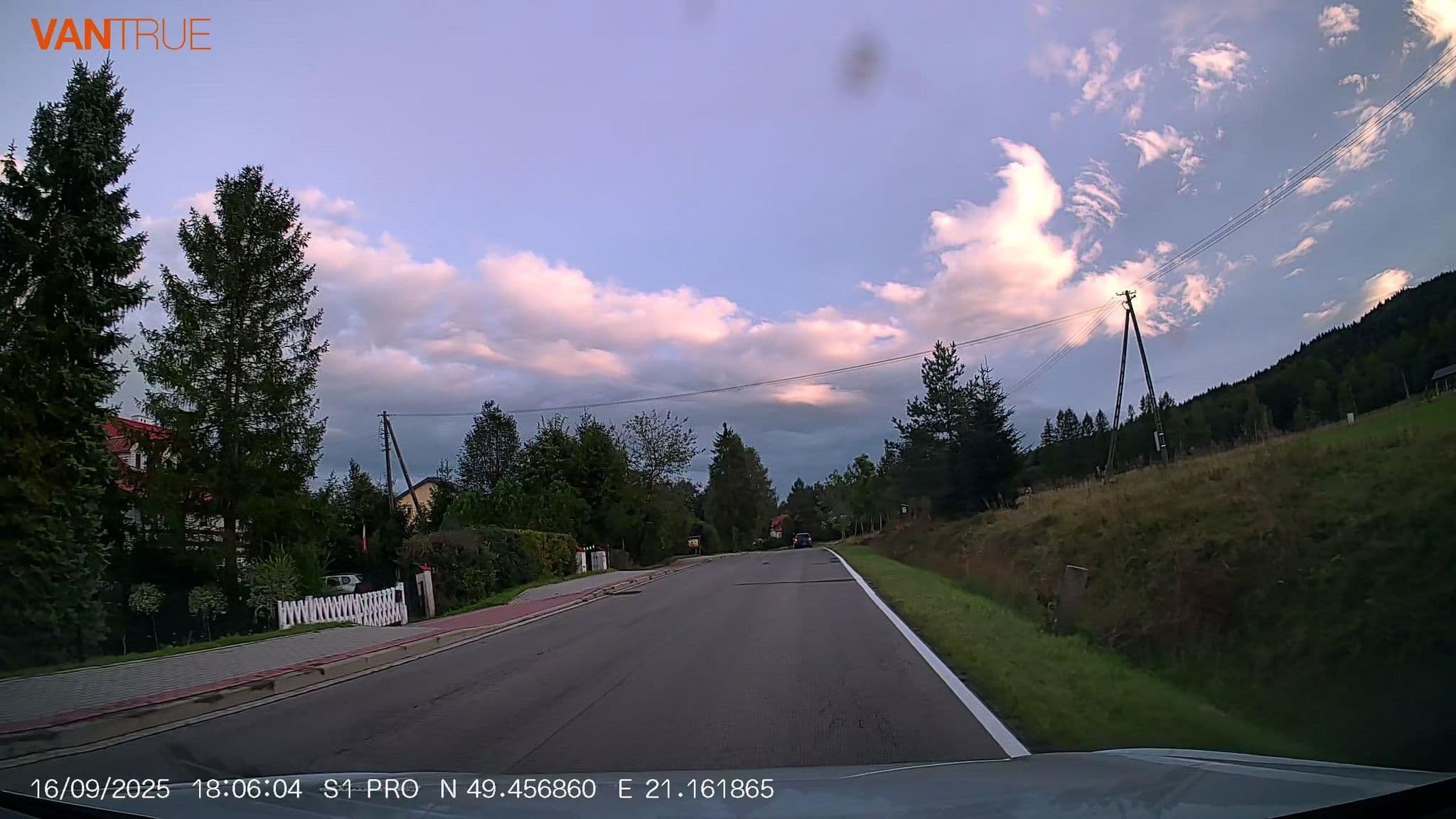 Street view near Szpakówka, Zborov — © Driven2574 (CC BY-SA · Mapillary)