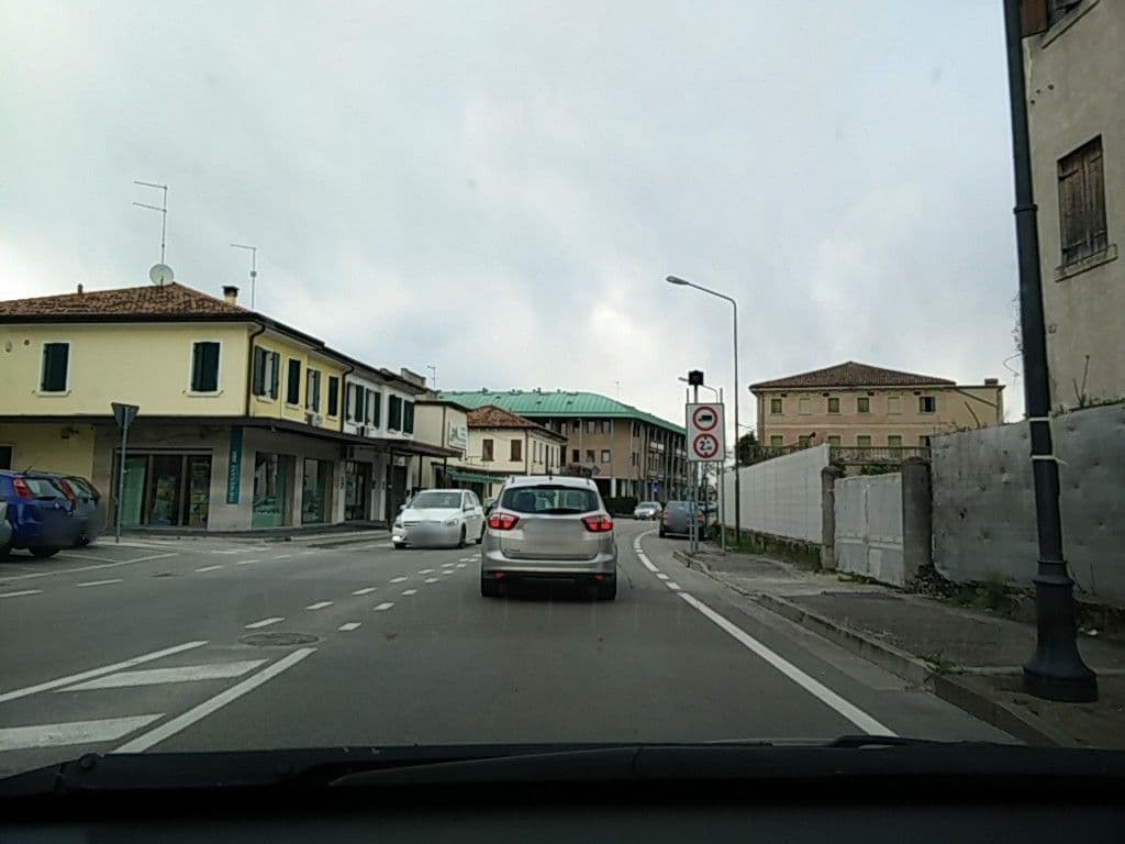 Street view near Villa Angela Park, Quarto d'Altino — © bellazambo (CC BY-SA · Mapillary)