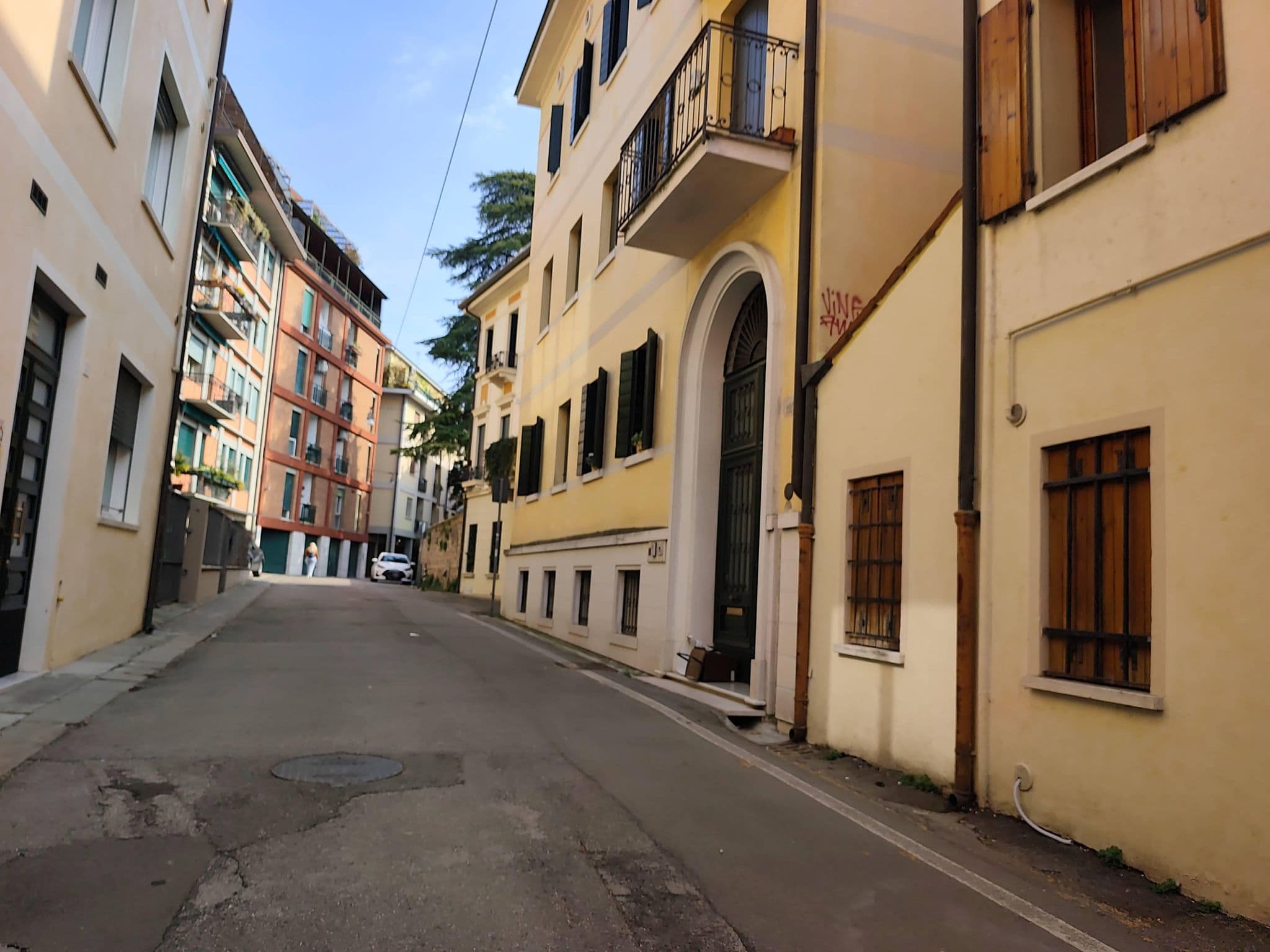 Street view near Brick House Treviso, Treviso — © Duro (CC BY-SA · Mapillary)