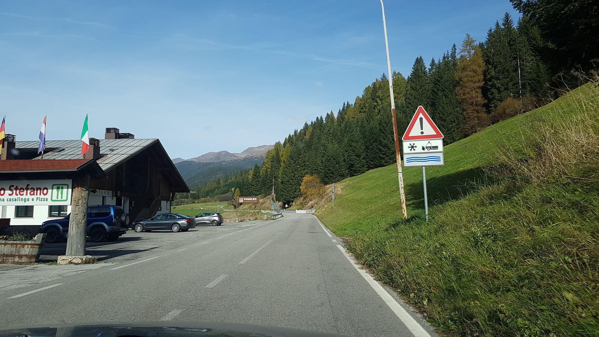 Street view near Residence La Pineta, Auronzo — © igorzo (CC BY-SA · Mapillary)