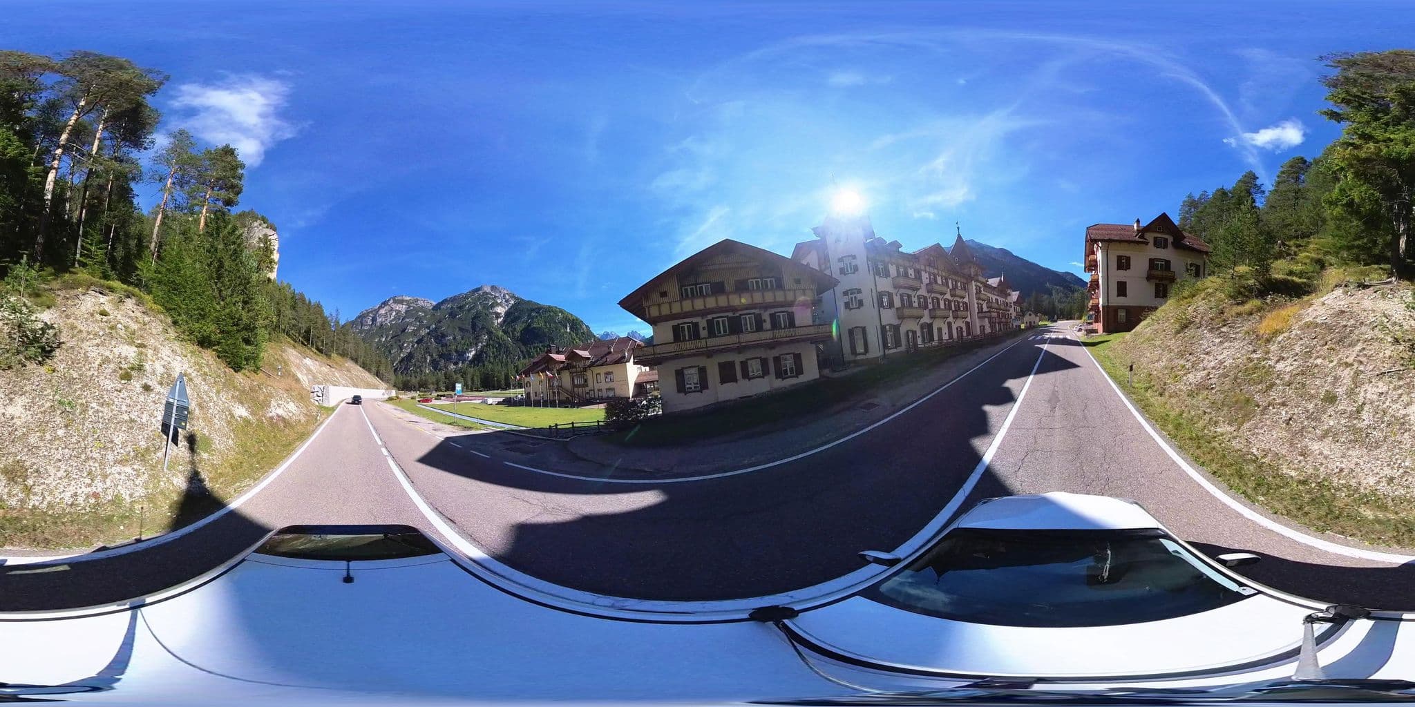 Street view near Villaggio Ploner, Cortina d'Ampezzo — © osmplus_org (CC BY-SA · Mapillary)