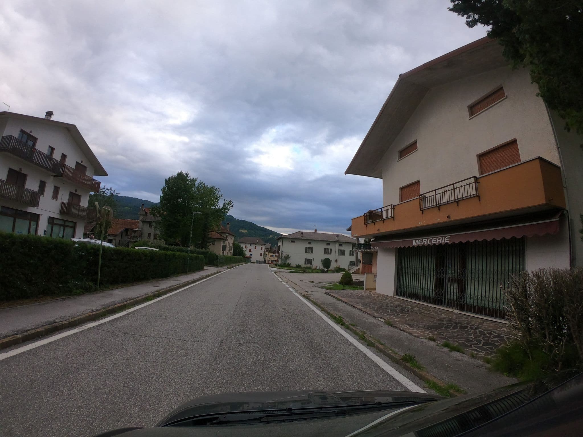 Street view near Cavallet Mauro, Trichiana — © asturksever (CC BY-SA · Mapillary)
