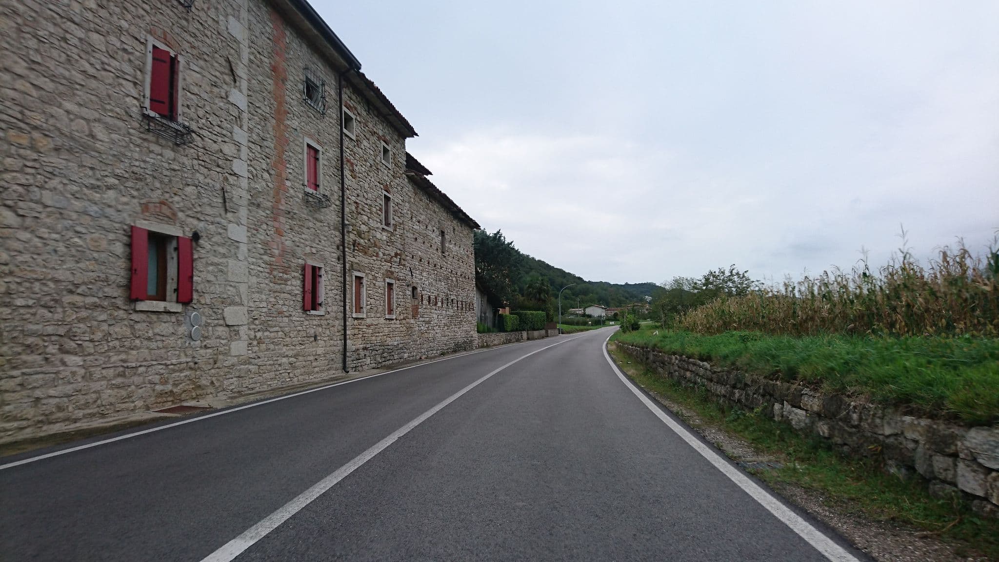 Street view near La Valle dei Laghi, Revine — © voschix (CC BY-SA · Mapillary)