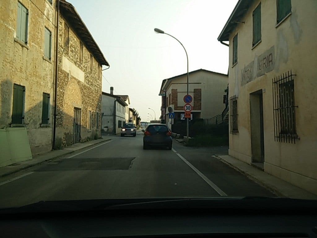 Street view near Casa Kaletheia, Volpago del Montello — © bellazambo (CC BY-SA · Mapillary)