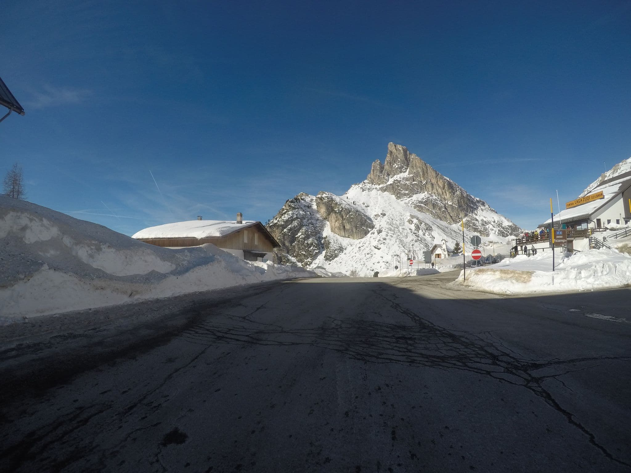 Street view near Starlight Room Dolomites, Livinallongo del Col di Lana — © chrisbeddow (CC BY-SA · Mapillary)