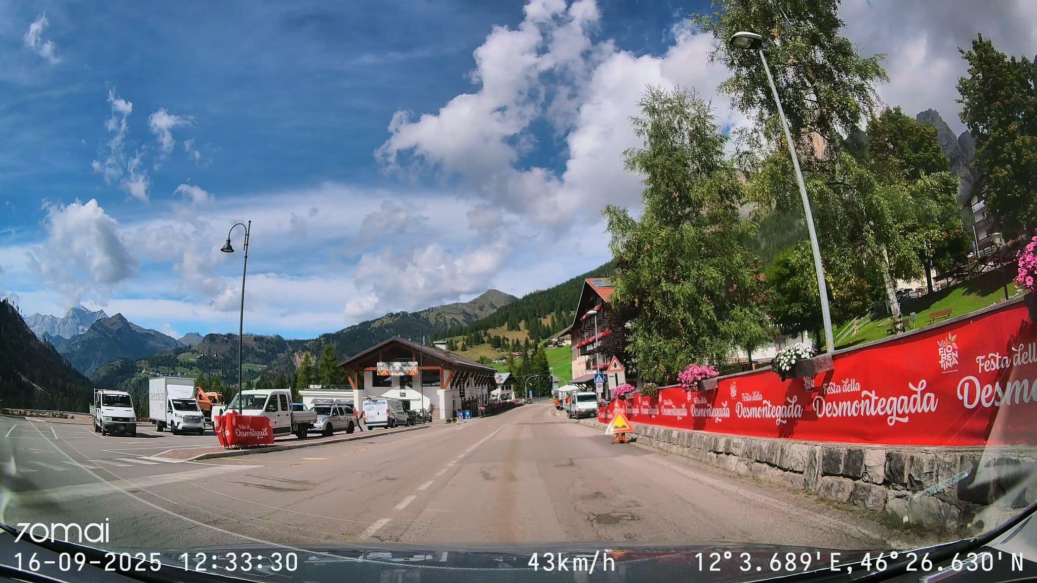 Street view near Centro Turistico Thule, Livinallongo del Col di Lana — © doriel (CC BY-SA · Mapillary)