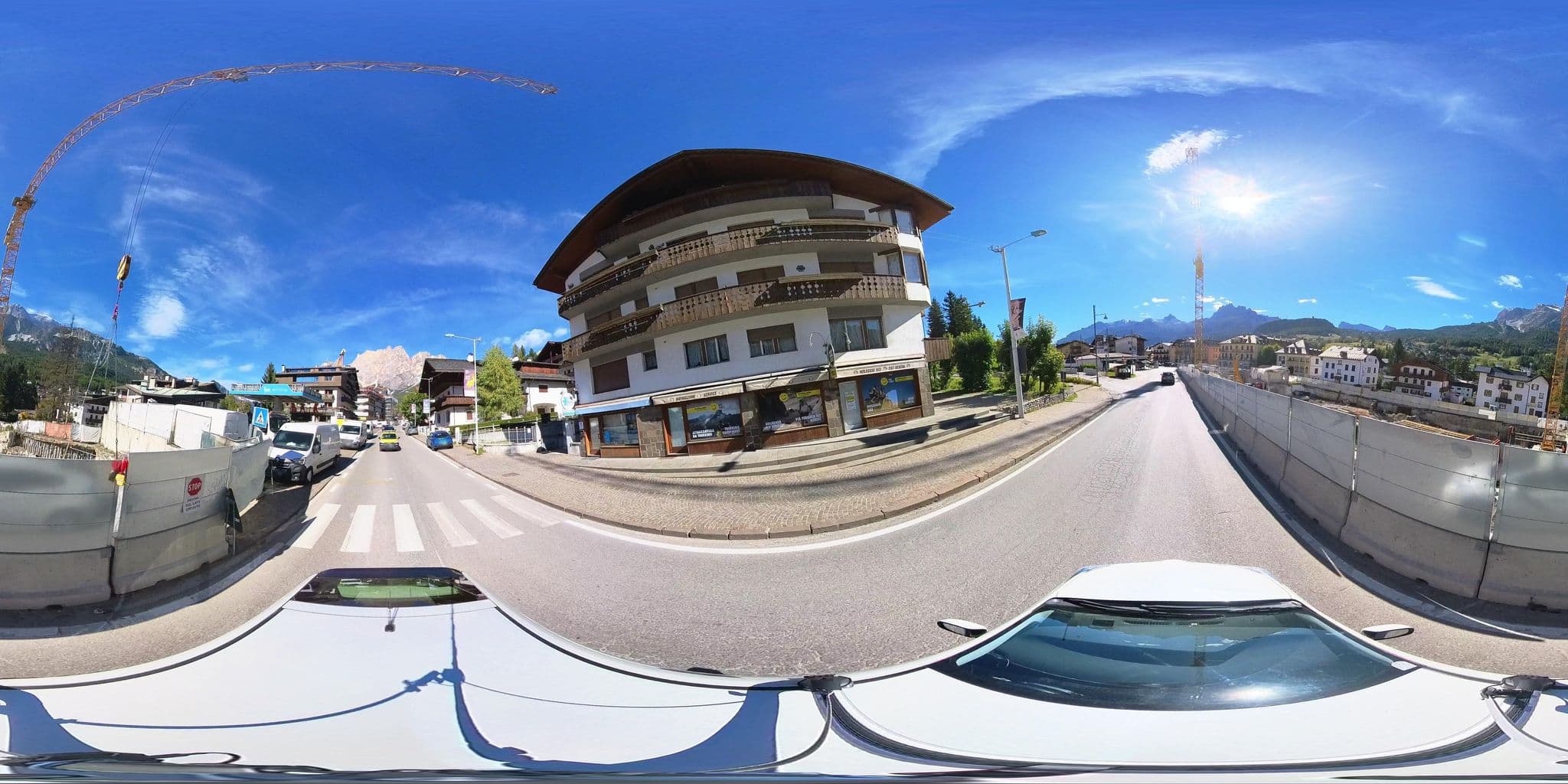 Street view near Villa Cristallino -Stayincortina, Cortina d'Ampezzo — © osmplus_org (CC BY-SA · Mapillary)