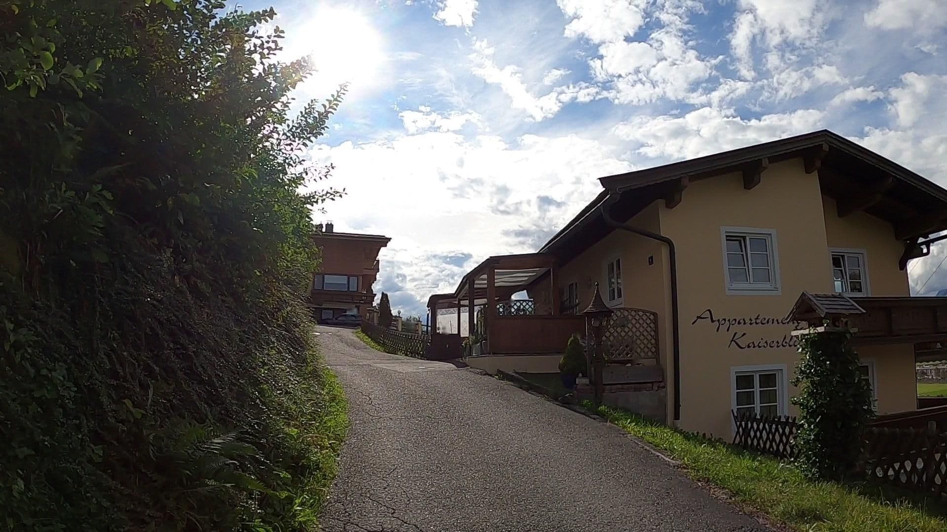 Street view near Kaiserblick, Sankt Johann in Tirol — © osmplus_org (CC BY-SA · Mapillary)