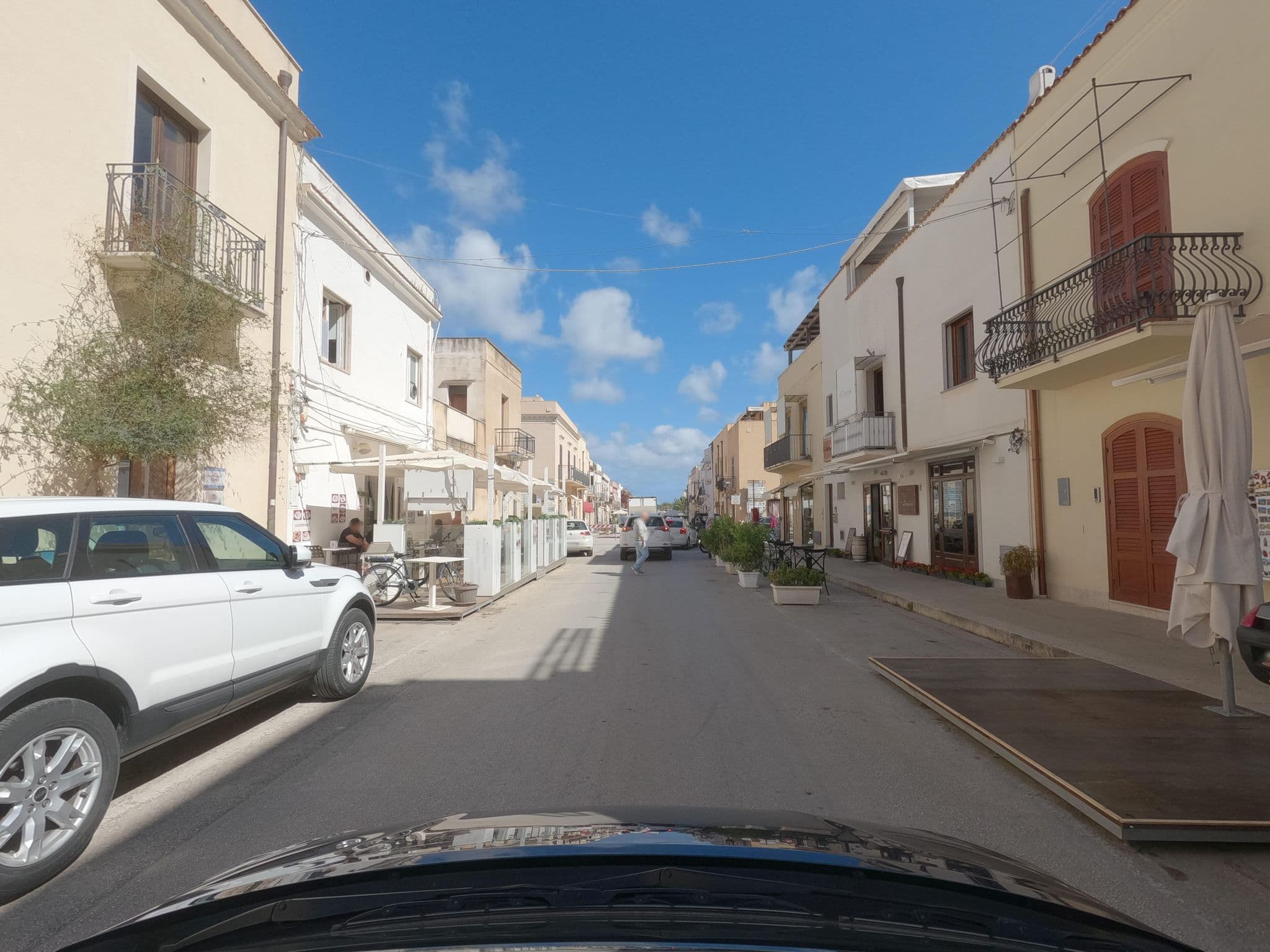 Street view near Ai Dammusi B&B, San Vito Lo Capo — © ESTmapper1001 (CC BY-SA · Mapillary)