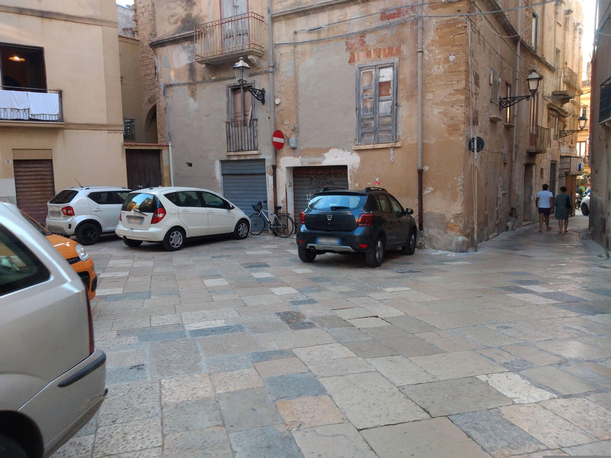 Street view near Zia Silvana Apartment, Trapani — © derbeth (CC BY-SA · Mapillary)