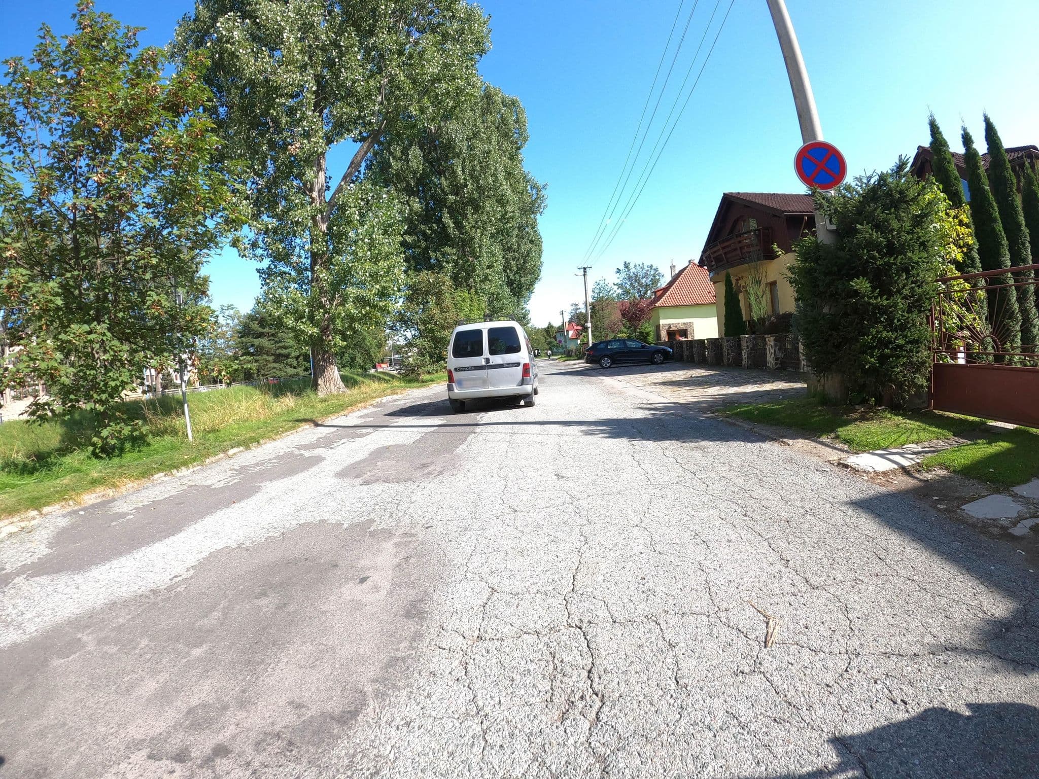 Street view near Vila Mery, Poprad — © masterofnoroad (CC BY-SA · Mapillary)