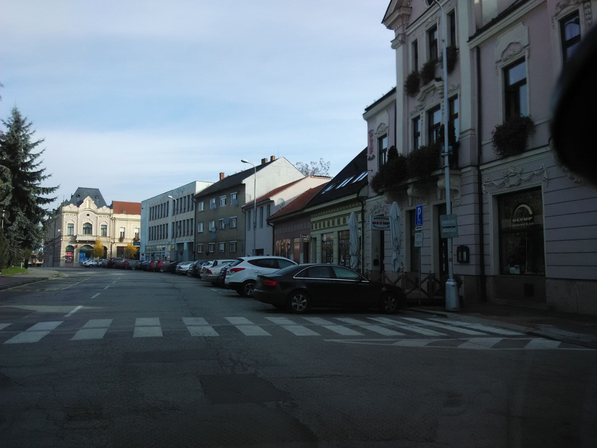 Street view near Olymp, Iža — © brano (CC BY-SA · Mapillary)
