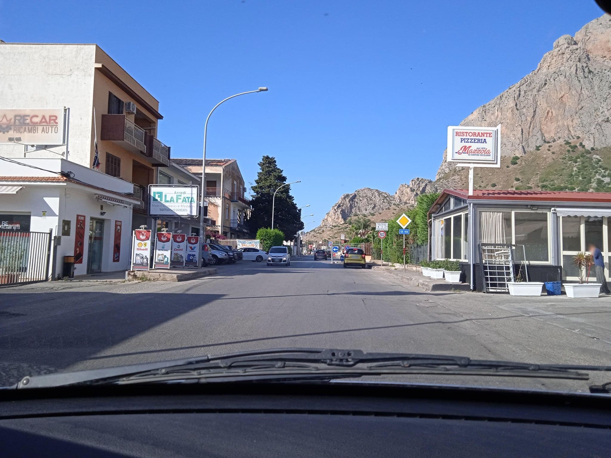 Street view near Andrea Il Pirata SNC di Trupiano Filippo & C., Cinisi — © p8fy9y9fs (CC BY-SA · Mapillary)