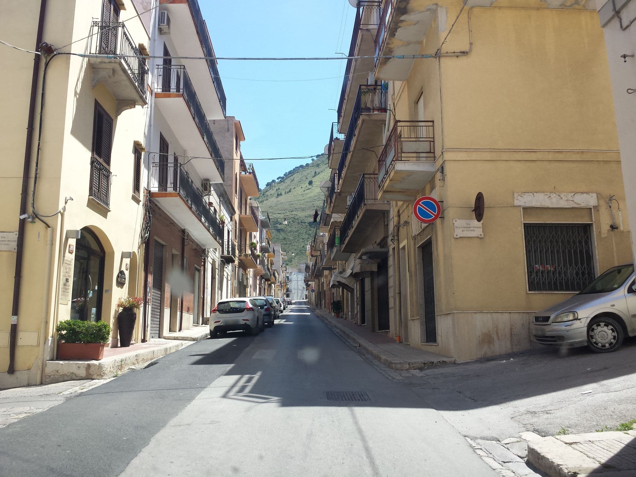 Street view near Casa Del Generale, Castellammare del Golfo — © aborruso (CC BY-SA · Mapillary)
