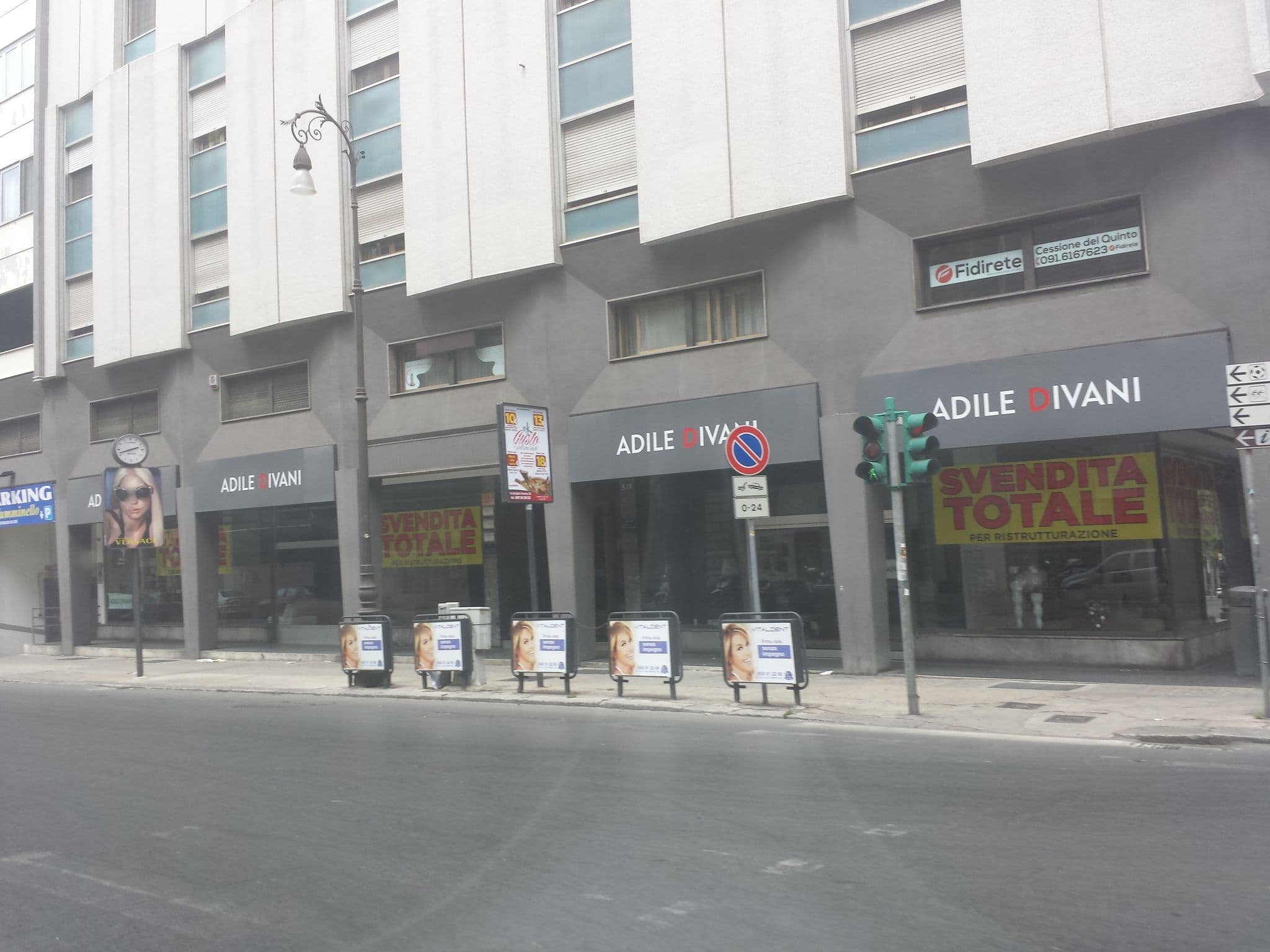 Street view near City Centre Palermo, Palermo — © aborruso (CC BY-SA · Mapillary)