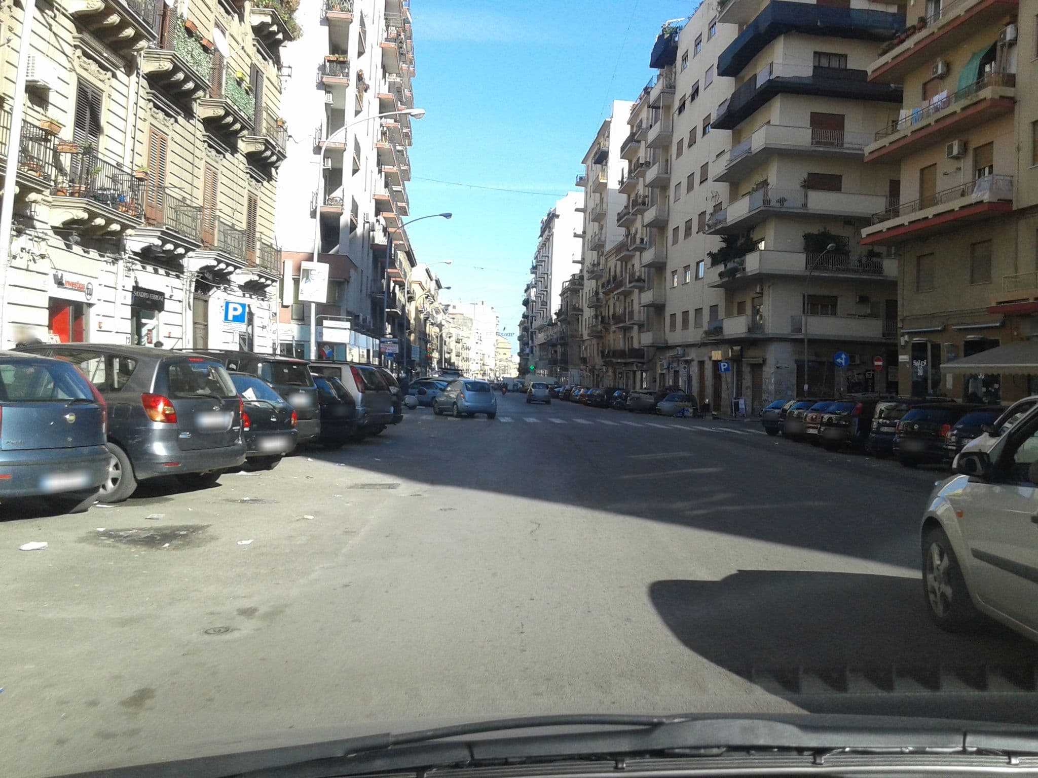Street view near Appartamenti Olivuzza, Palermo — © robertoinze (CC BY-SA · Mapillary)