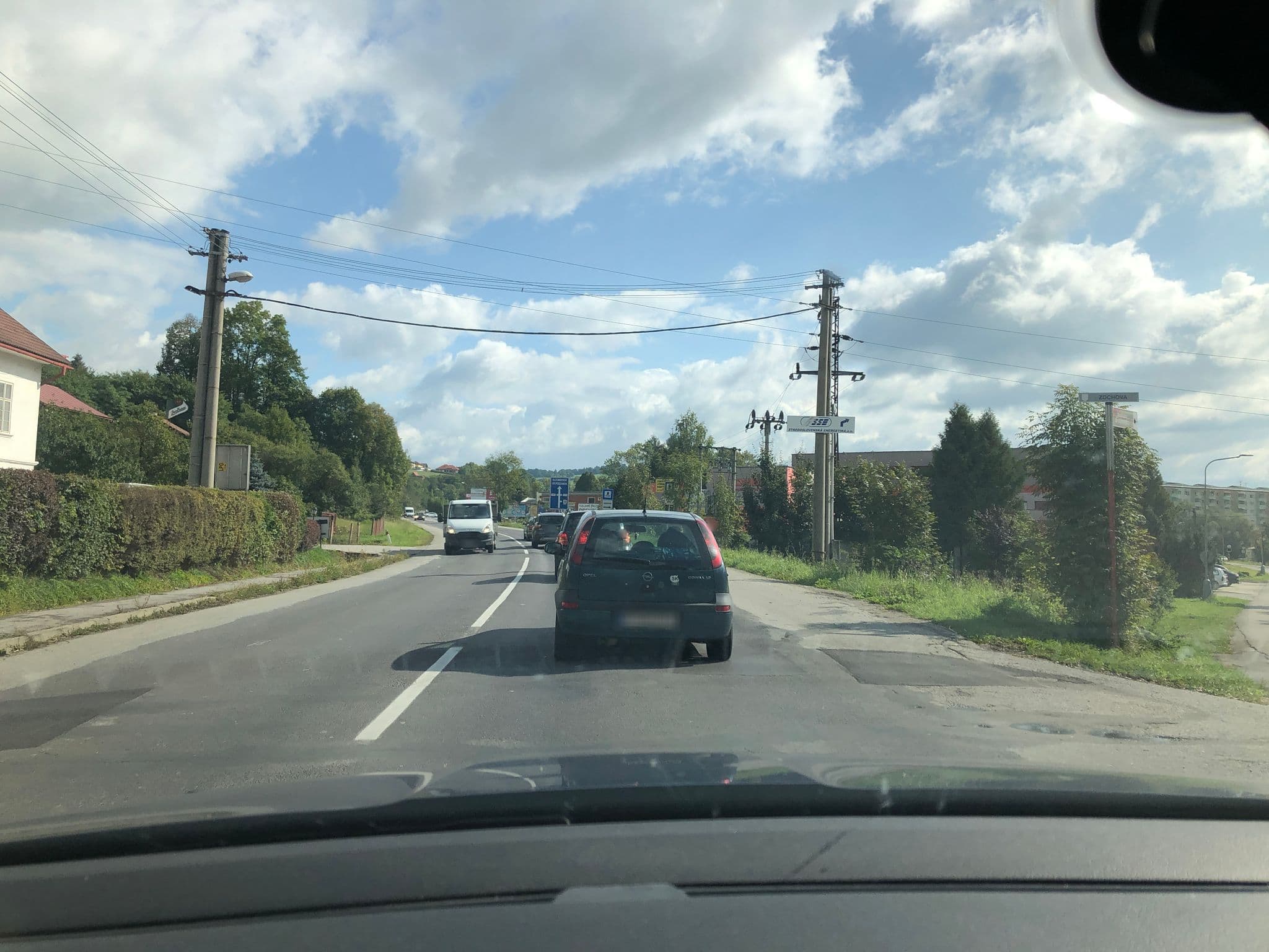 Street view near Penzión kúria, Dolný Kubín — © atze777 (CC BY-SA · Mapillary)