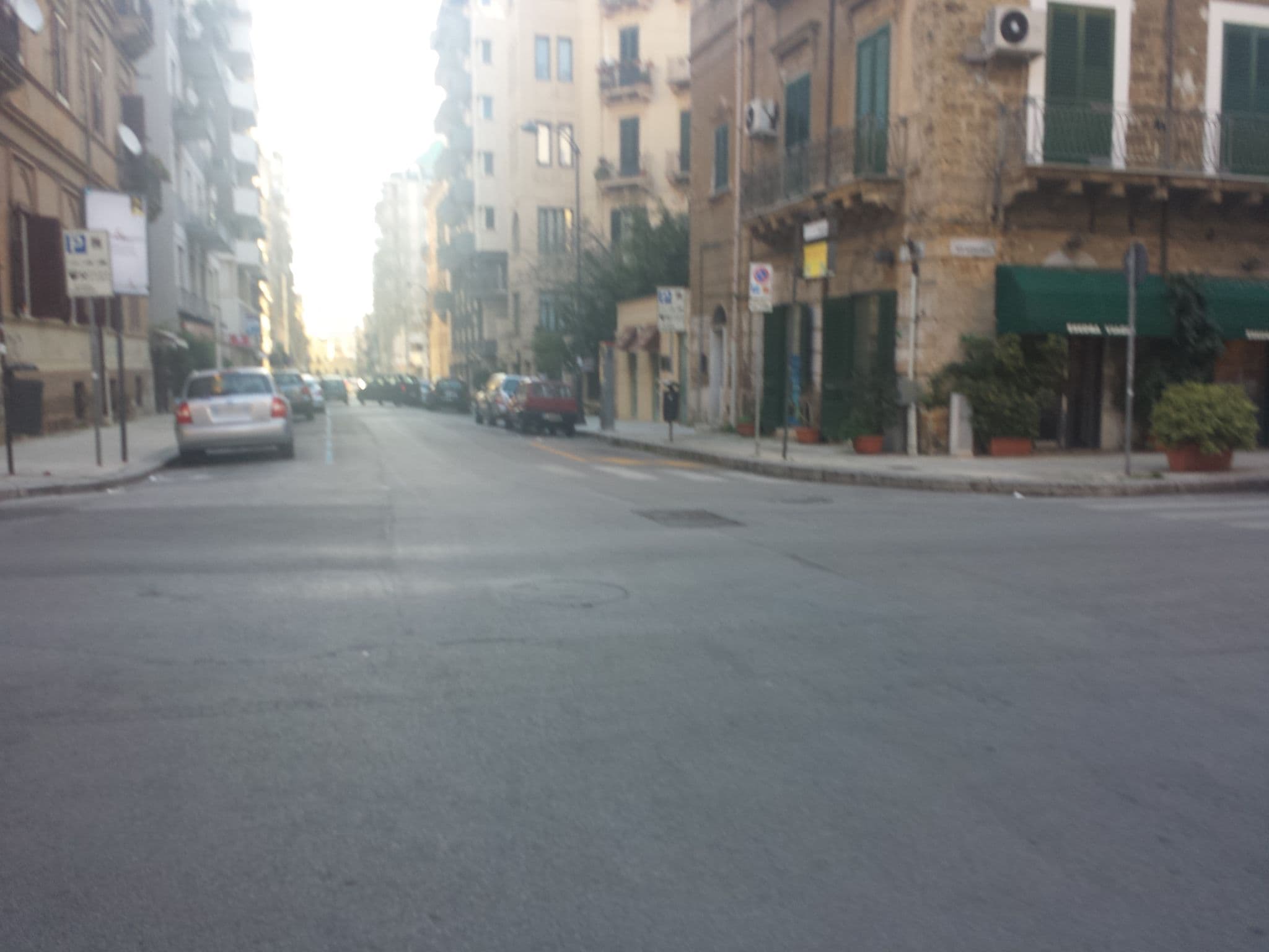 Street view near B&B Casa Mo', Palermo — © aborruso (CC BY-SA · Mapillary)