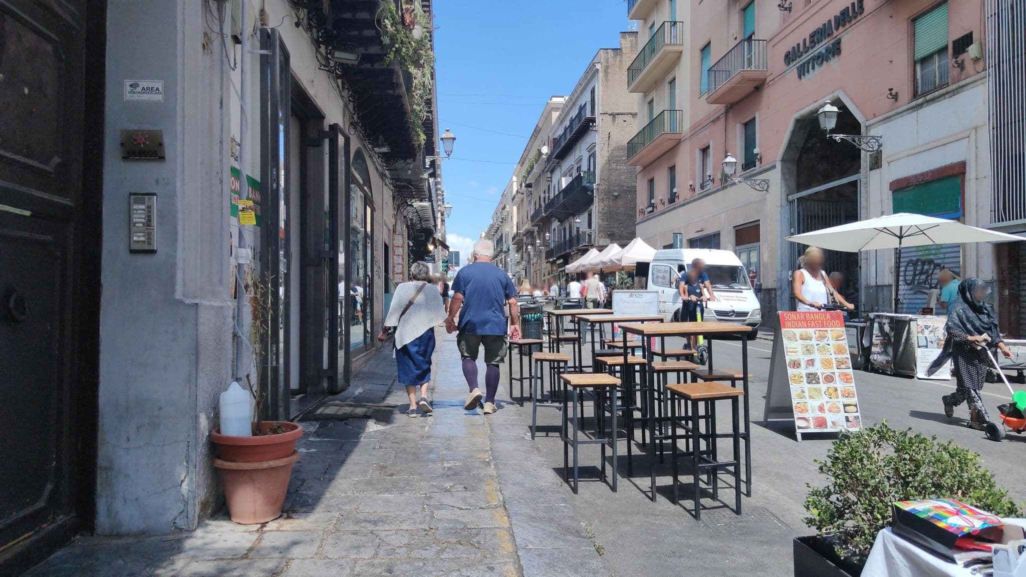 Street view near Camere Kaleidos, Palermo — © mrey (CC BY-SA · Mapillary)