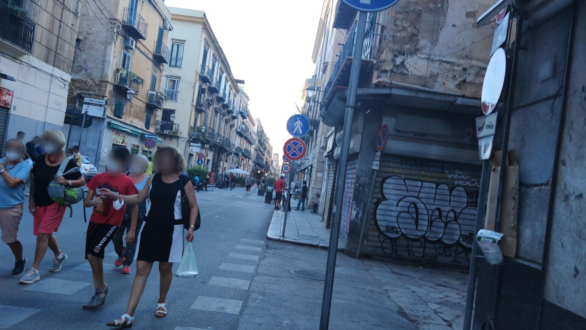 Street view near Alberghi Colletti SRL, Palermo — © mrey (CC BY-SA · Mapillary)