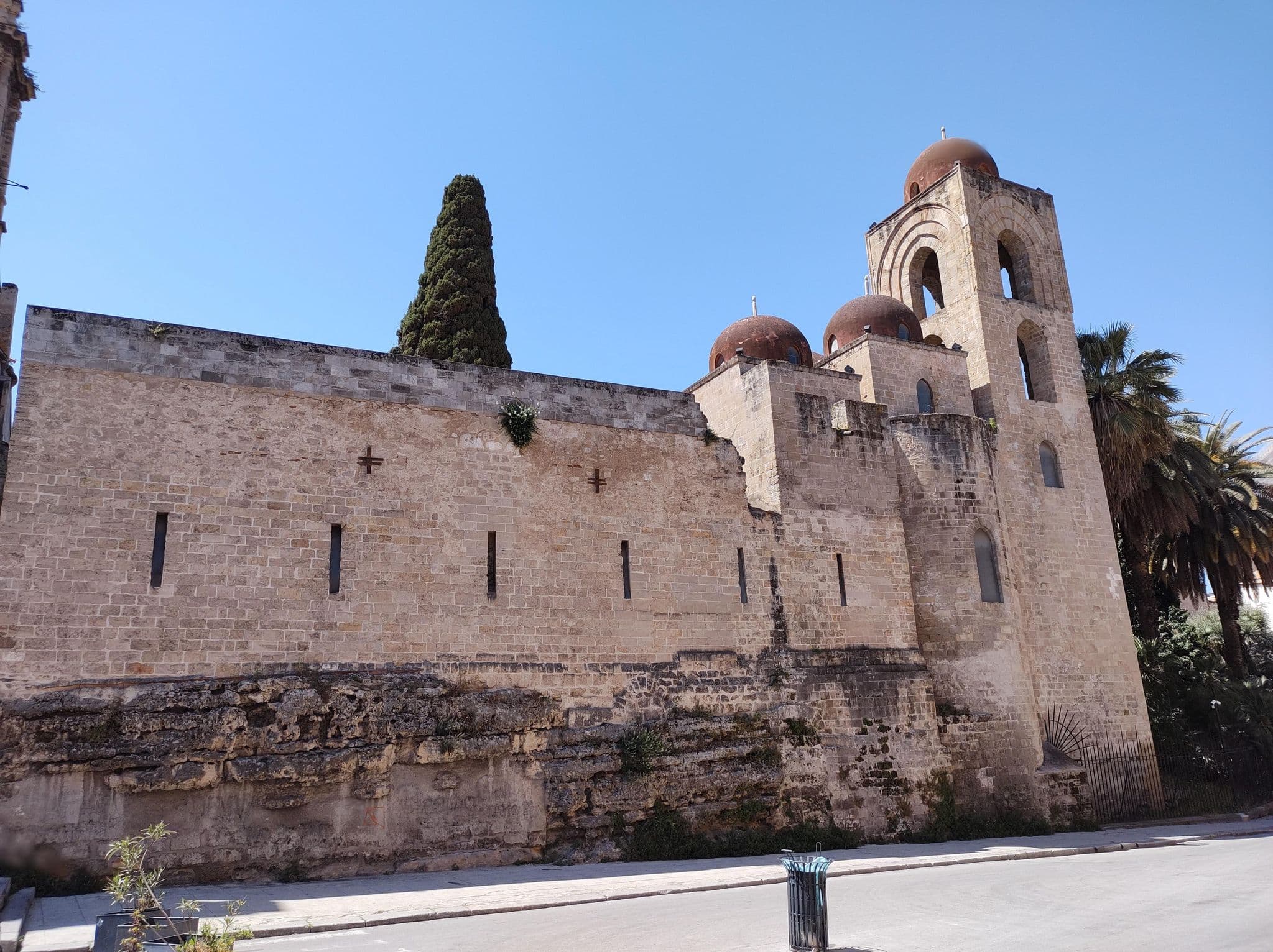 Street view near Camplus Guest Palermo, Palermo — © thetornado76 (CC BY-SA · Mapillary)