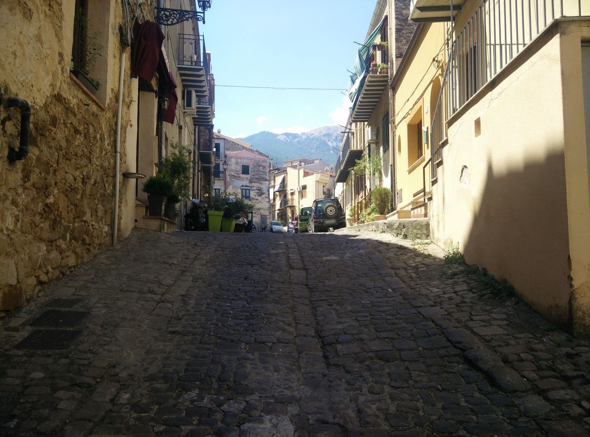 Street view near Agriturismo Farm Leva Hotel Castelbuono, Castelbuono — © eppesuig (CC BY-SA · Mapillary)