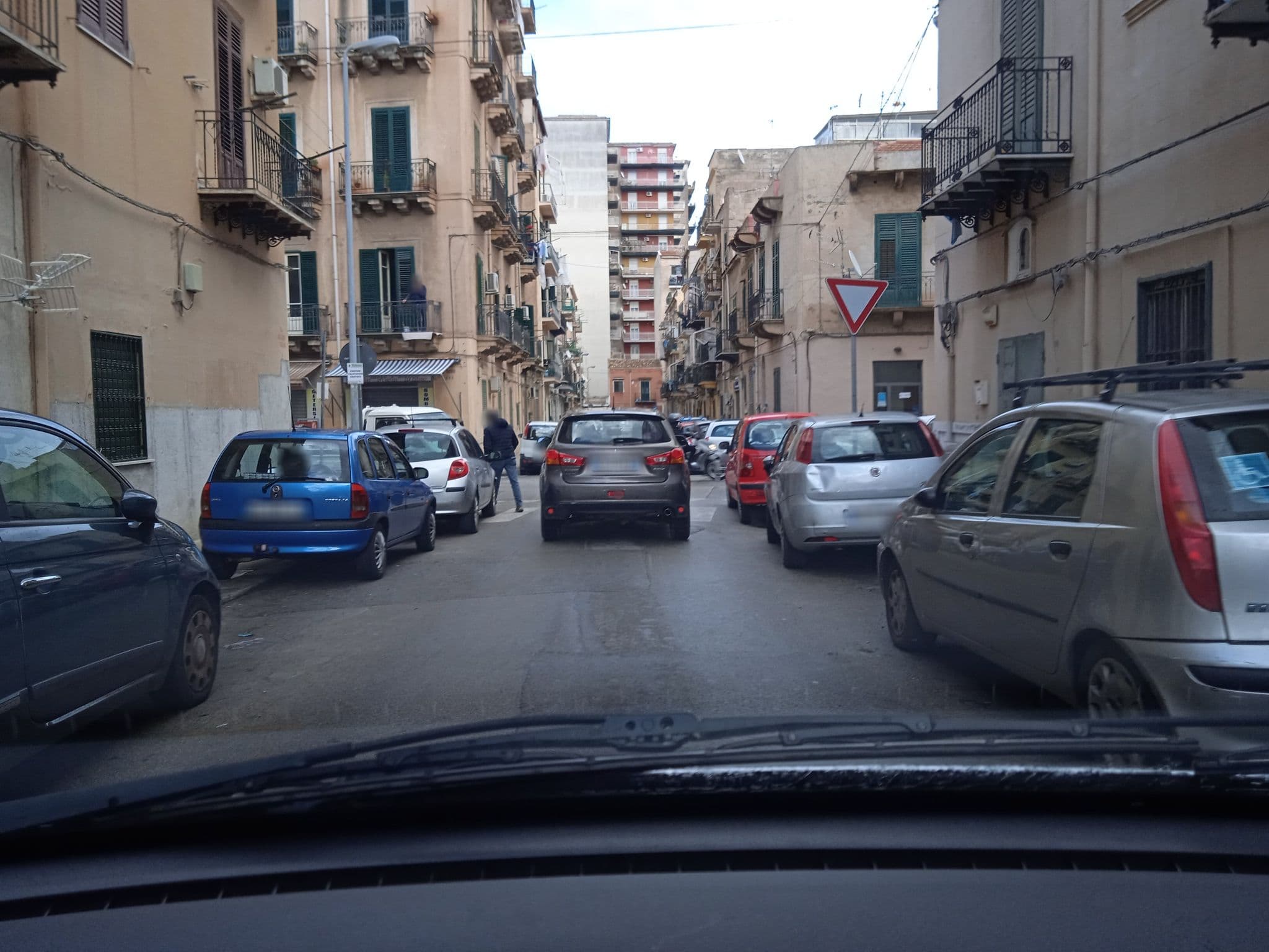 Street view near Al Qubba Casa Vacanze e B&B, Palermo — © roberto_inzerillo (CC BY-SA · Mapillary)