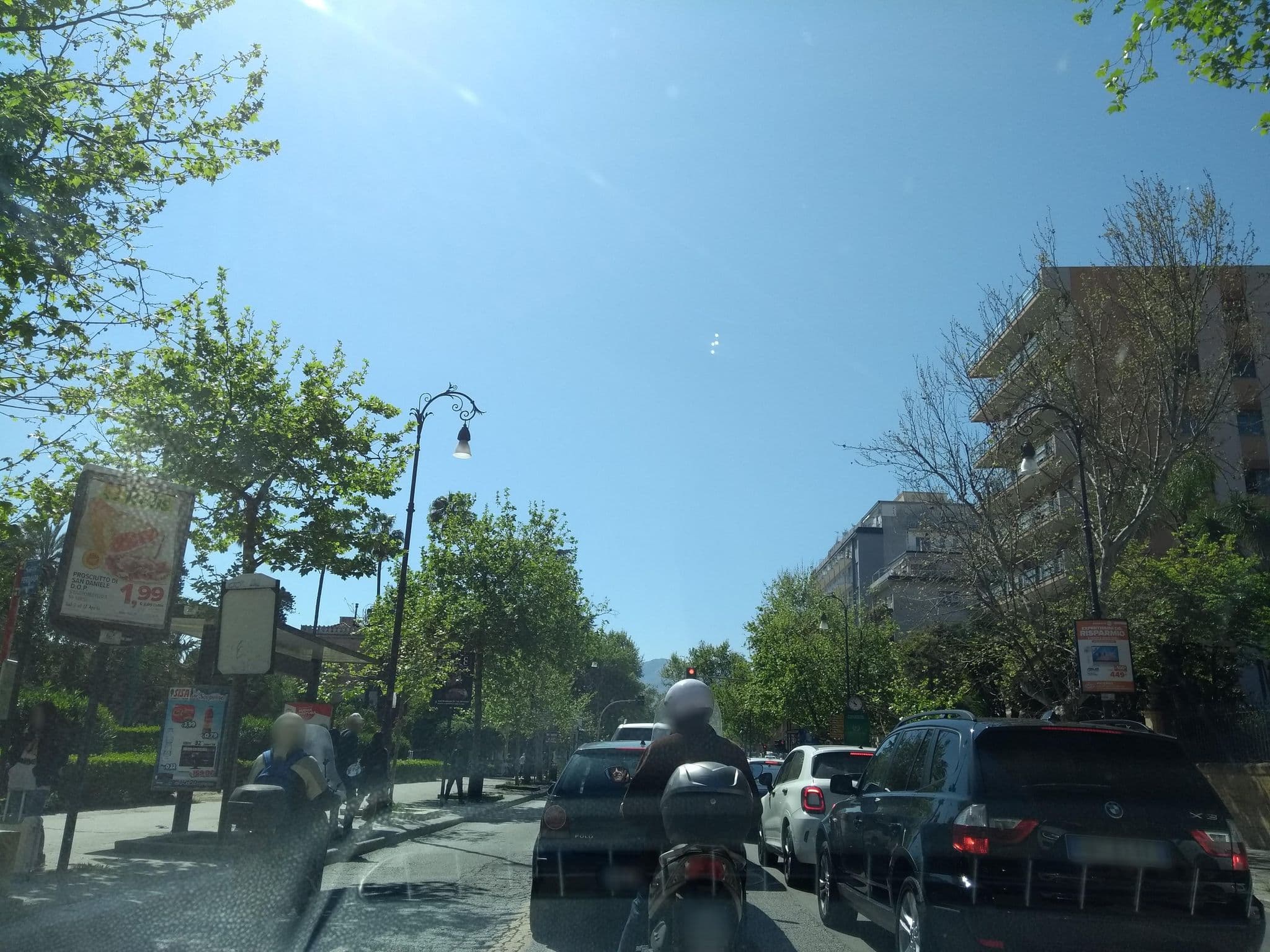 Street view near Trikeles, Palermo — © thetornado76 (CC BY-SA · Mapillary)