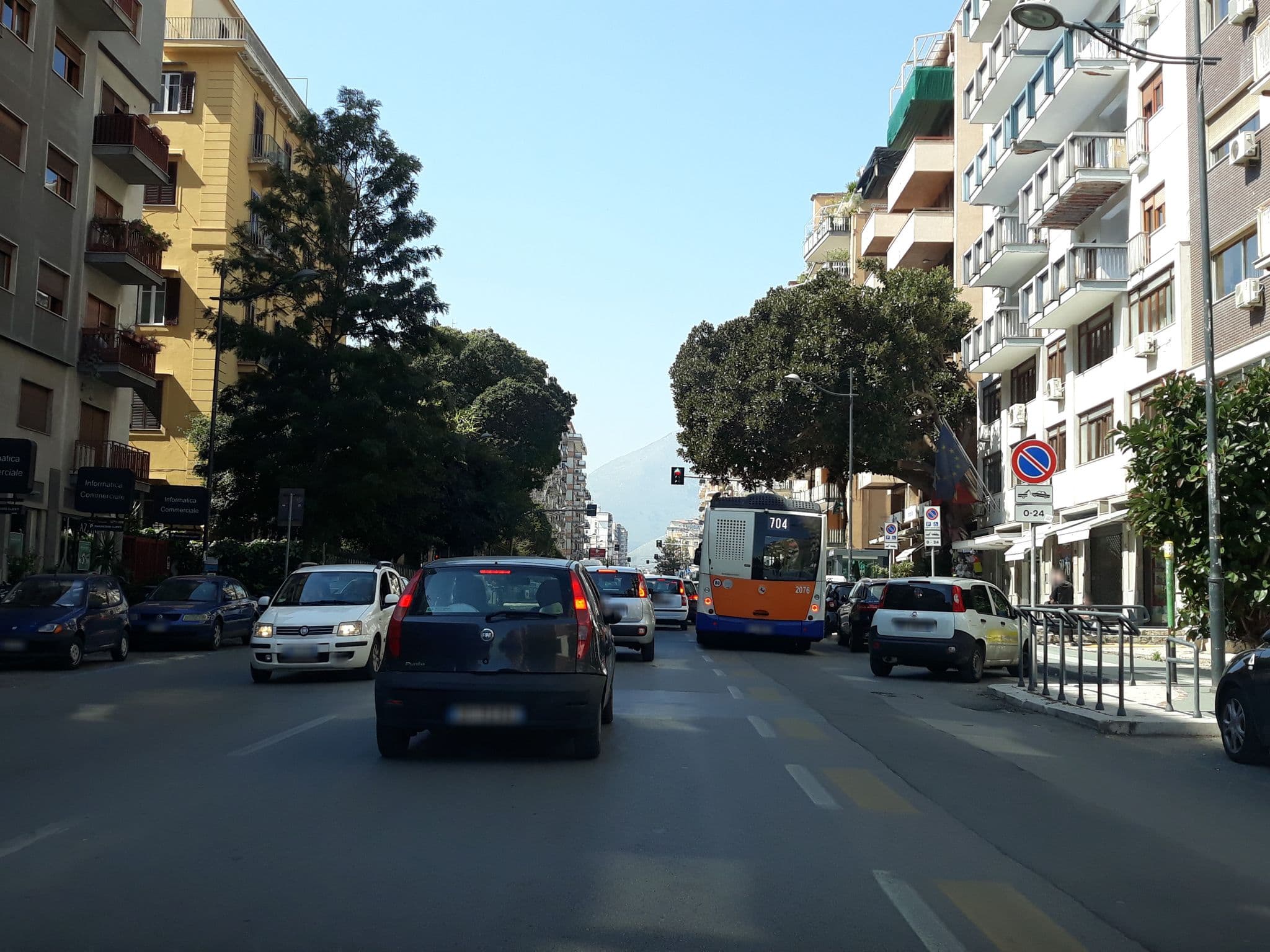 Street view near Le Stanze di Medea, Palermo — © roberto_inzerillo (CC BY-SA · Mapillary)