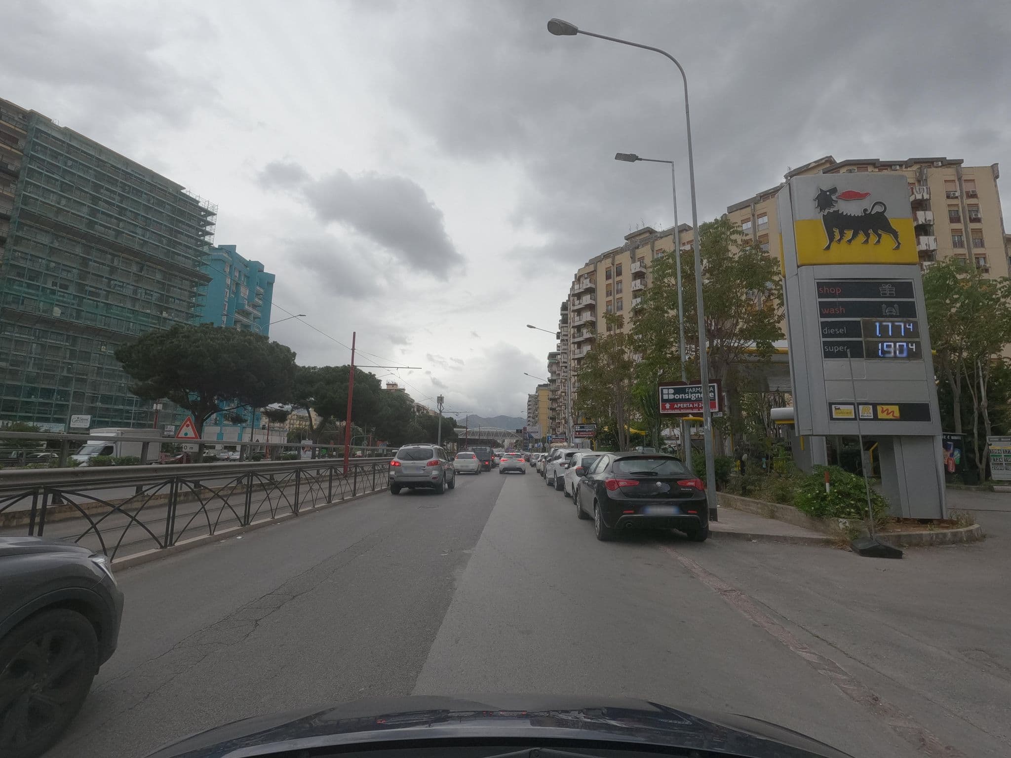 Street view near Holiday Inn Palermo, Palermo — © ESTmapper1001 (CC BY-SA · Mapillary)