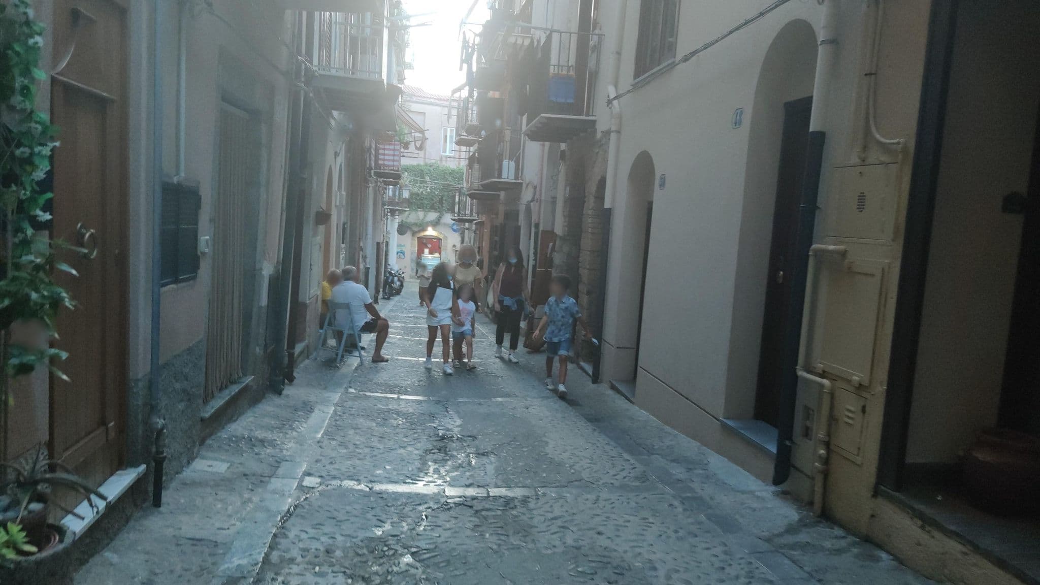 Street view near La Rosa dei Venti, Cefalù — © mrey (CC BY-SA · Mapillary)