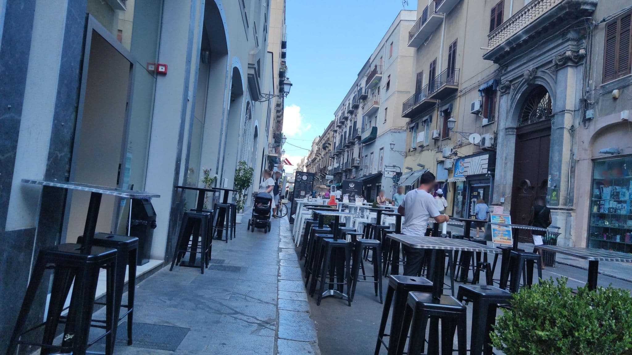 Street view near Palermo Blu - Palazzo Quaroni, Palermo — © mrey (CC BY-SA · Mapillary)