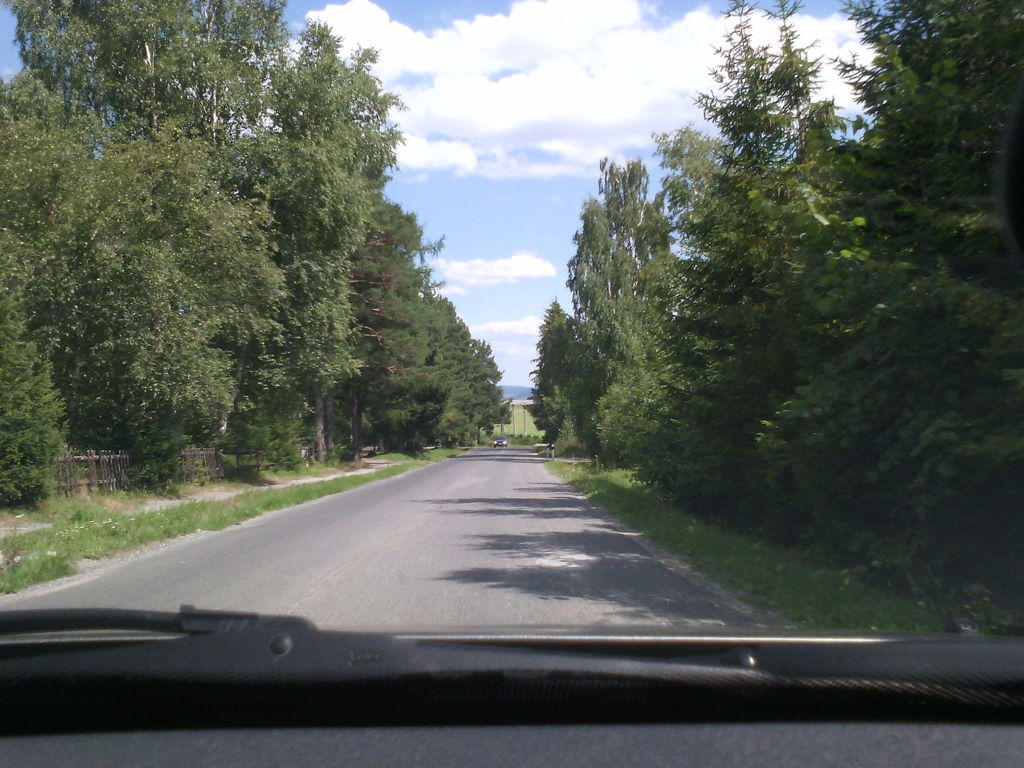 Street view near Hotel Bratislava, Nová Lesná — © domiss (CC BY-SA · Mapillary)