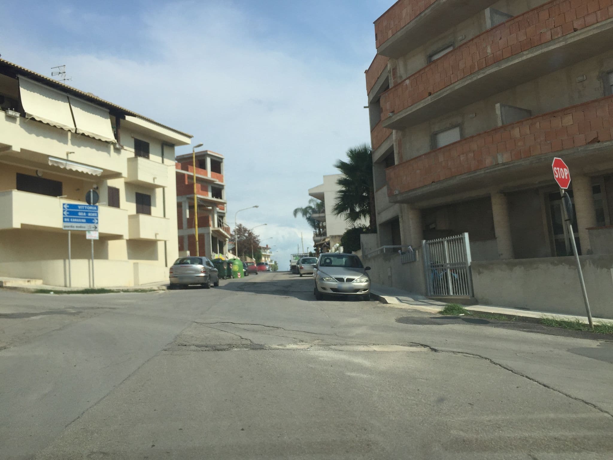 Street view near Central Palace Malfà, Scoglitti — © nisselson (CC BY-SA · Mapillary)
