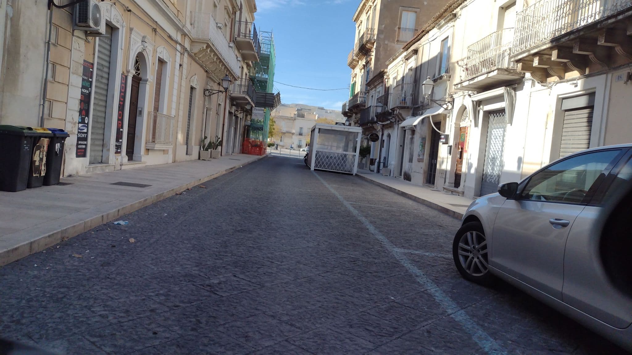 Street view near "Suliscenti" Dimora Siciliana B&B, Avola — © notobiene (CC BY-SA · Mapillary)