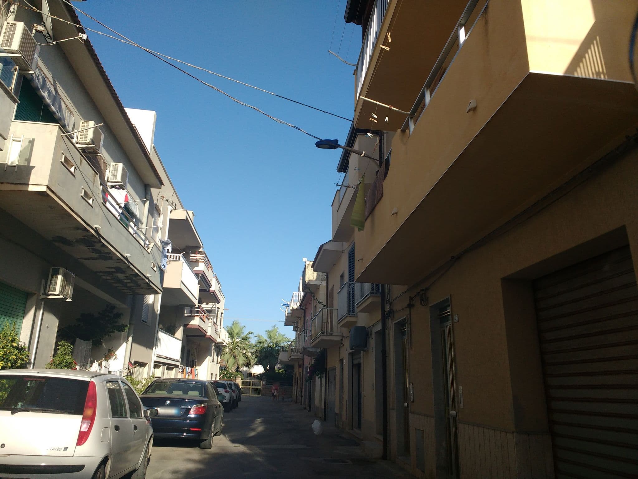 Street view near Donna Teresa appartamenti, Donnalucata — © thetornado76 (CC BY-SA · Mapillary)