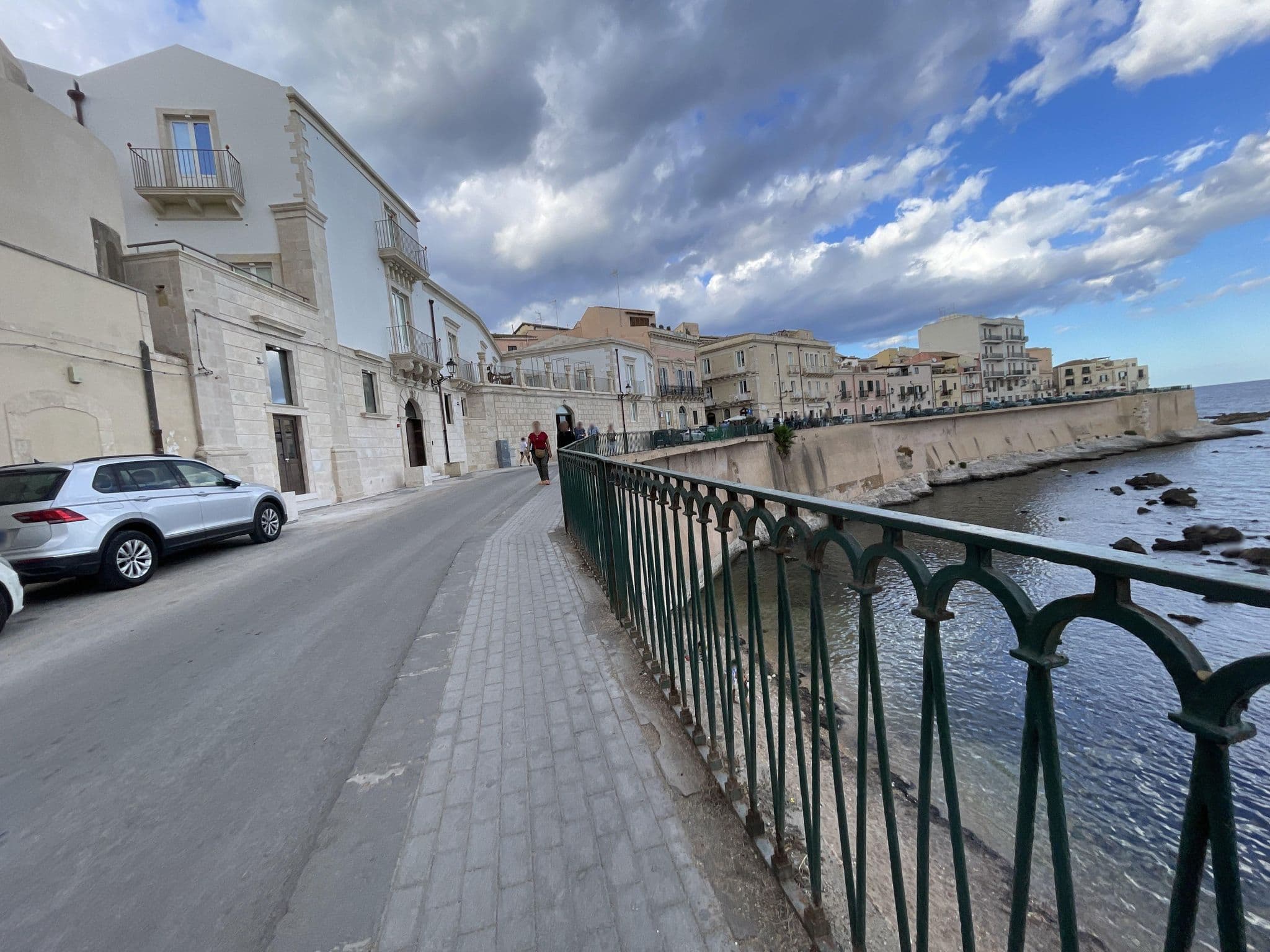 Street view near Royal Maniace Hotel, Siracusa — © asturksever (CC BY-SA · Mapillary)