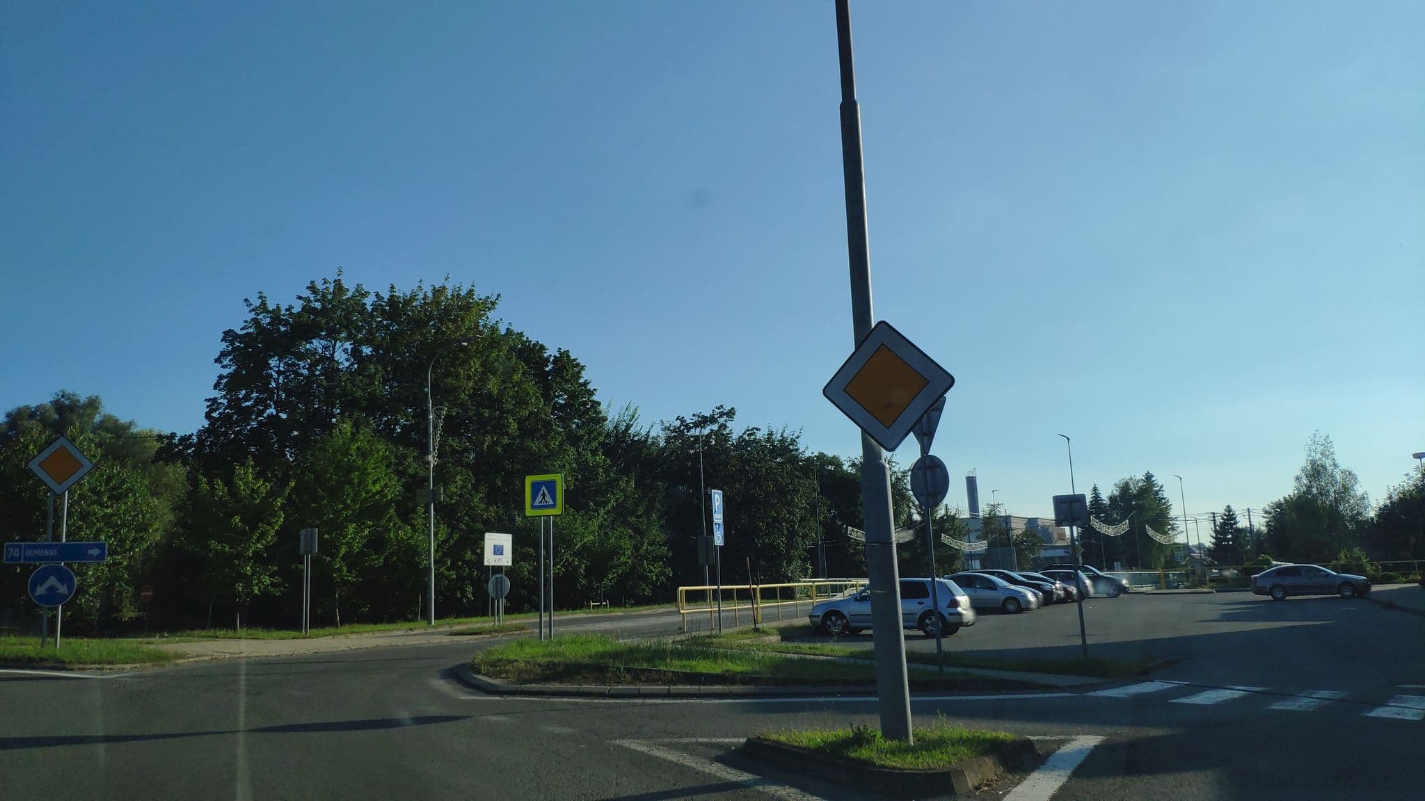 Street view near Adria, Snina — © pavolg (CC BY-SA · Mapillary)