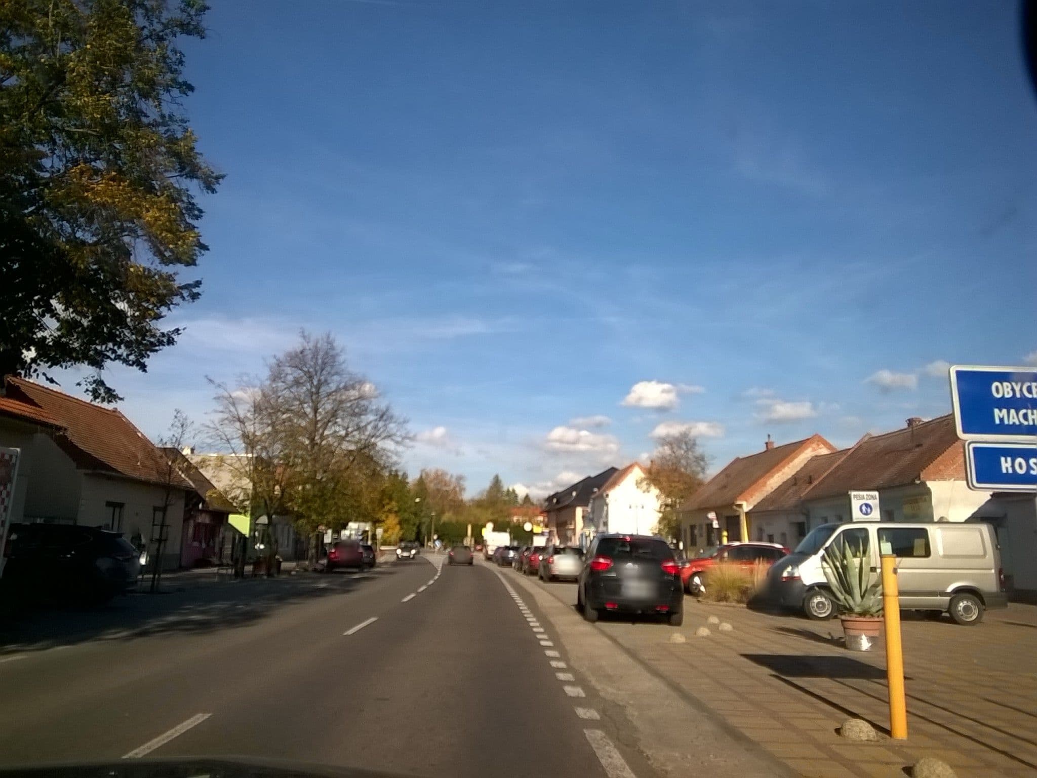 Street view near Gazdovský hostinec, Topoľčianky — © moon4 (CC BY-SA · Mapillary)