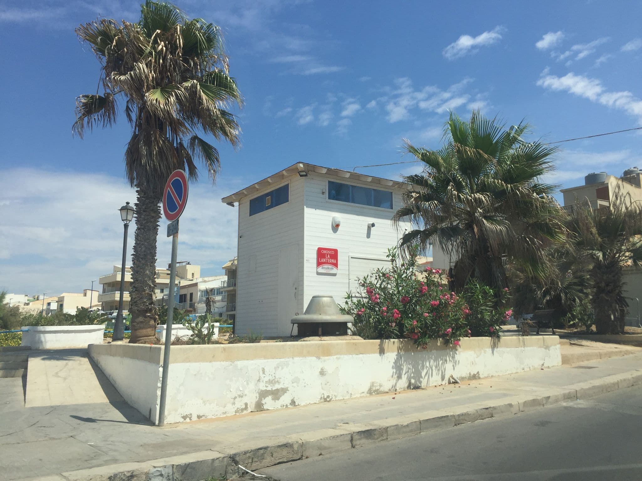 Street view near Hotel Mida Bar - Ristorante - Garage, Scoglitti — © nisselson (CC BY-SA · Mapillary)