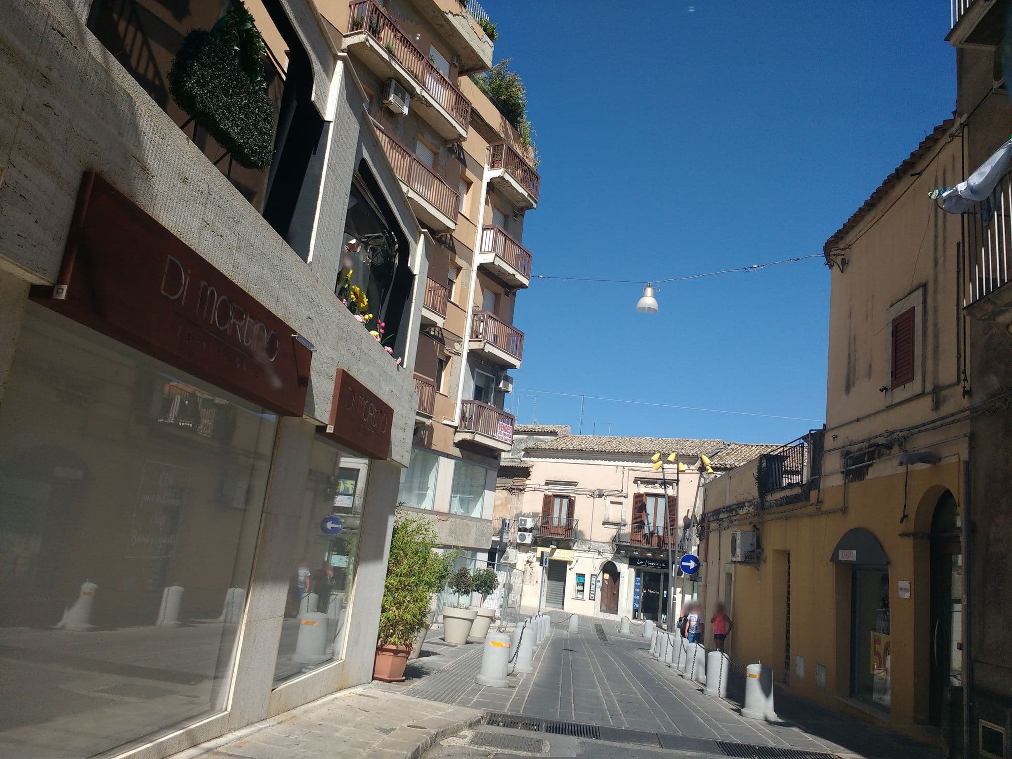 Street view near Ivy House, Ragusa — © thetornado76 (CC BY-SA · Mapillary)