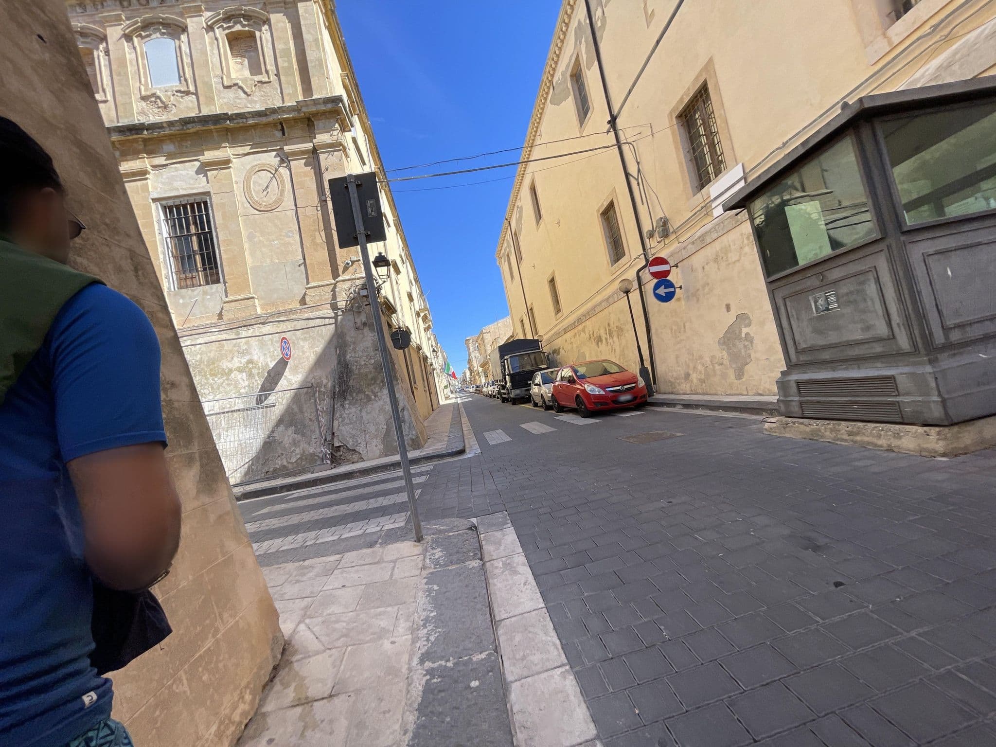 Street view near Palazzo Tasca, Noto — © asturksever (CC BY-SA · Mapillary)