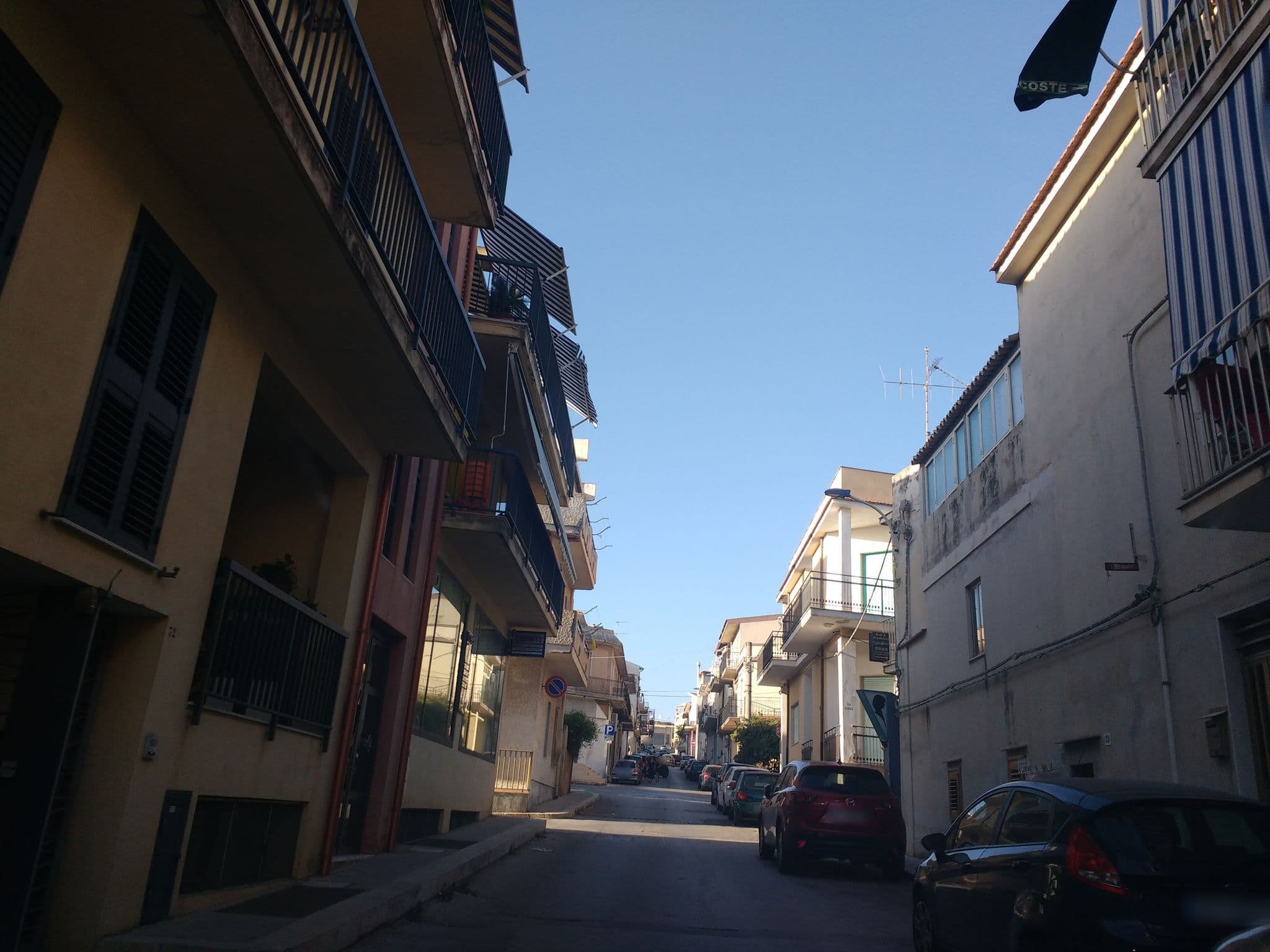 Street view near Il Gelso Bianco, Donnalucata — © thetornado76 (CC BY-SA · Mapillary)