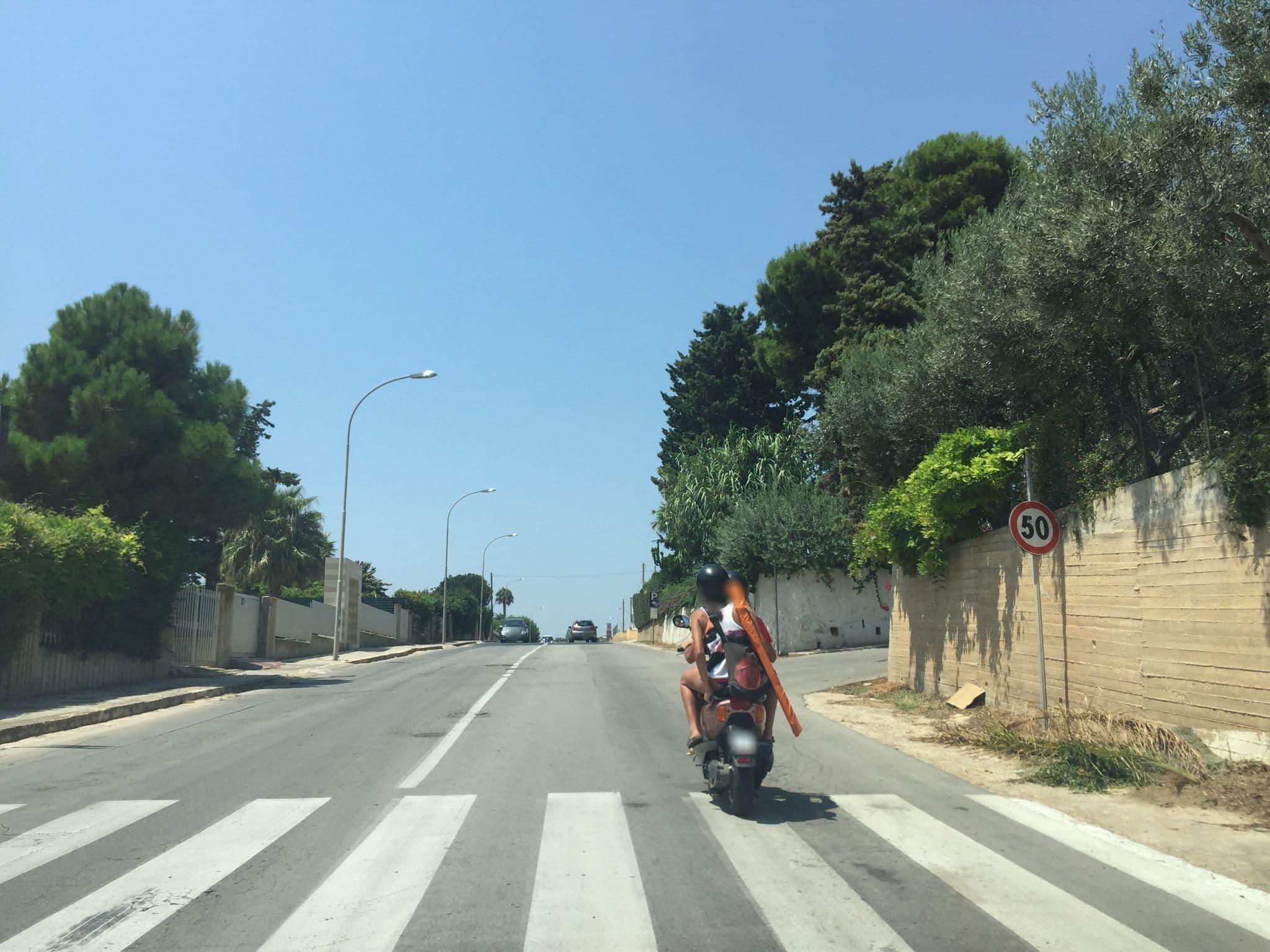 Street view near La Deliziosa casetta, Marina di Ragusa — © nisselson (CC BY-SA · Mapillary)