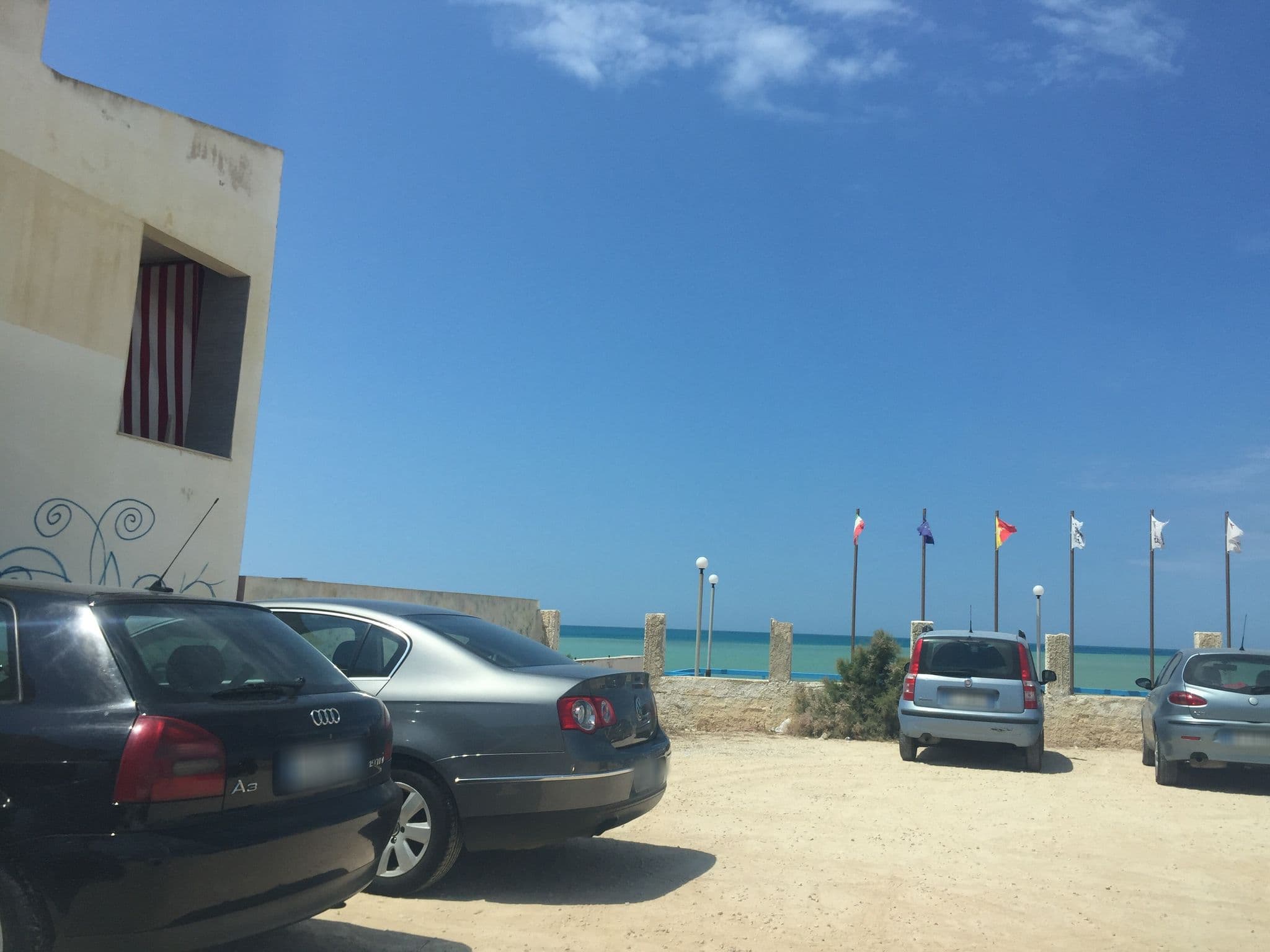 Street view near Smooth Village, Scoglitti — © nisselson (CC BY-SA · Mapillary)