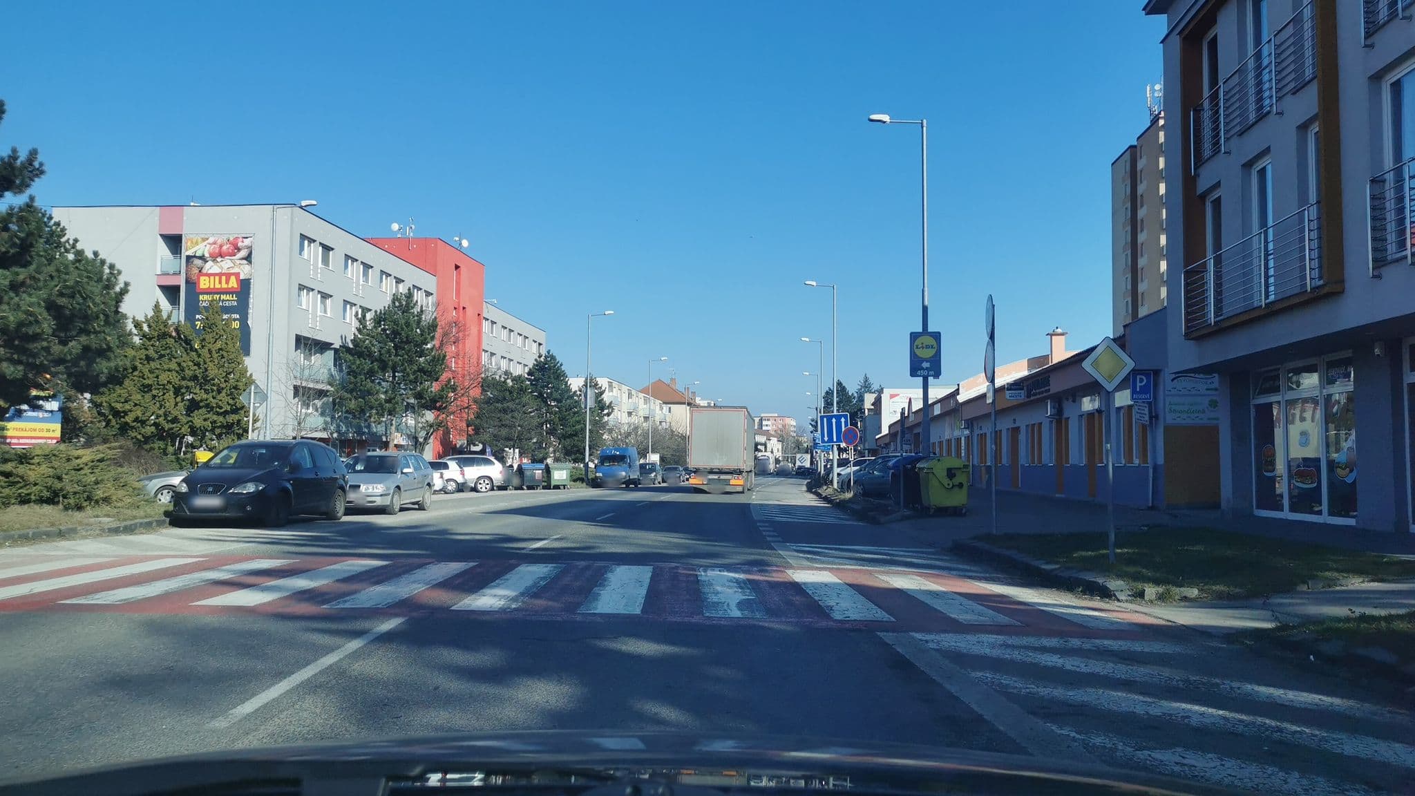 Street view near Arli Hotel, Senica — © klerik7 (CC BY-SA · Mapillary)